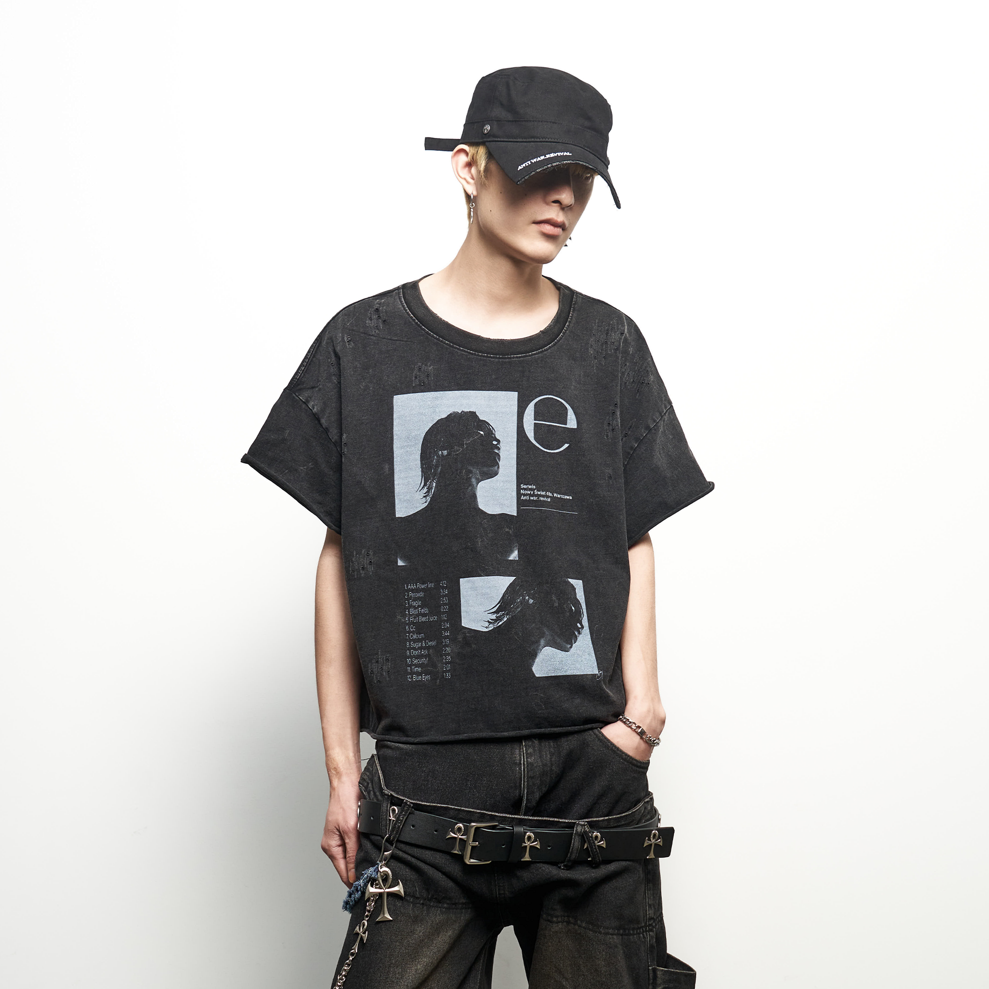 ANTI WAR REVIVAL Retro Portrait Graphic Rolled-Hem Tee