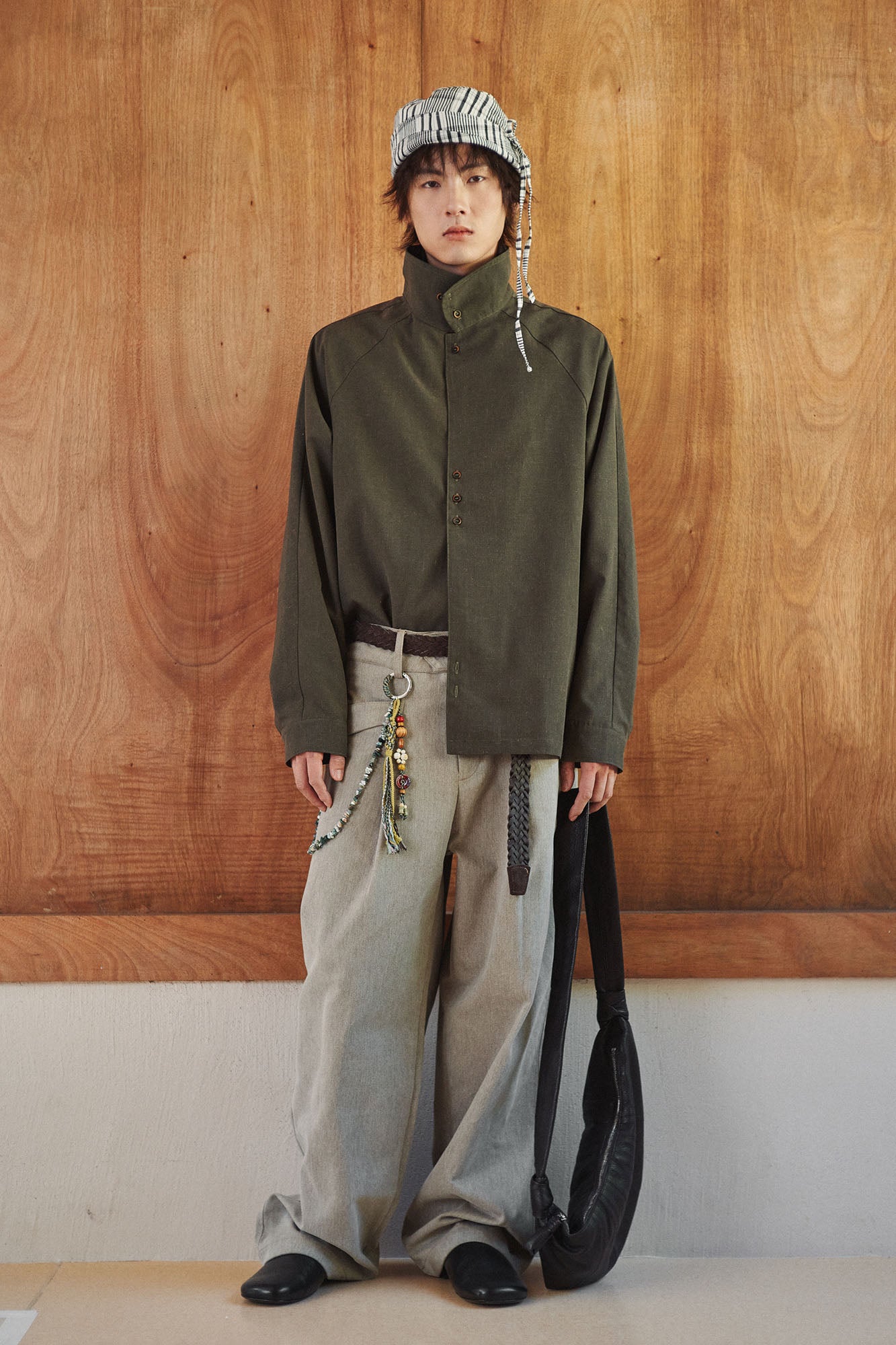 GONGHE REPUB Brushed Pleated Straight-Leg Trousers