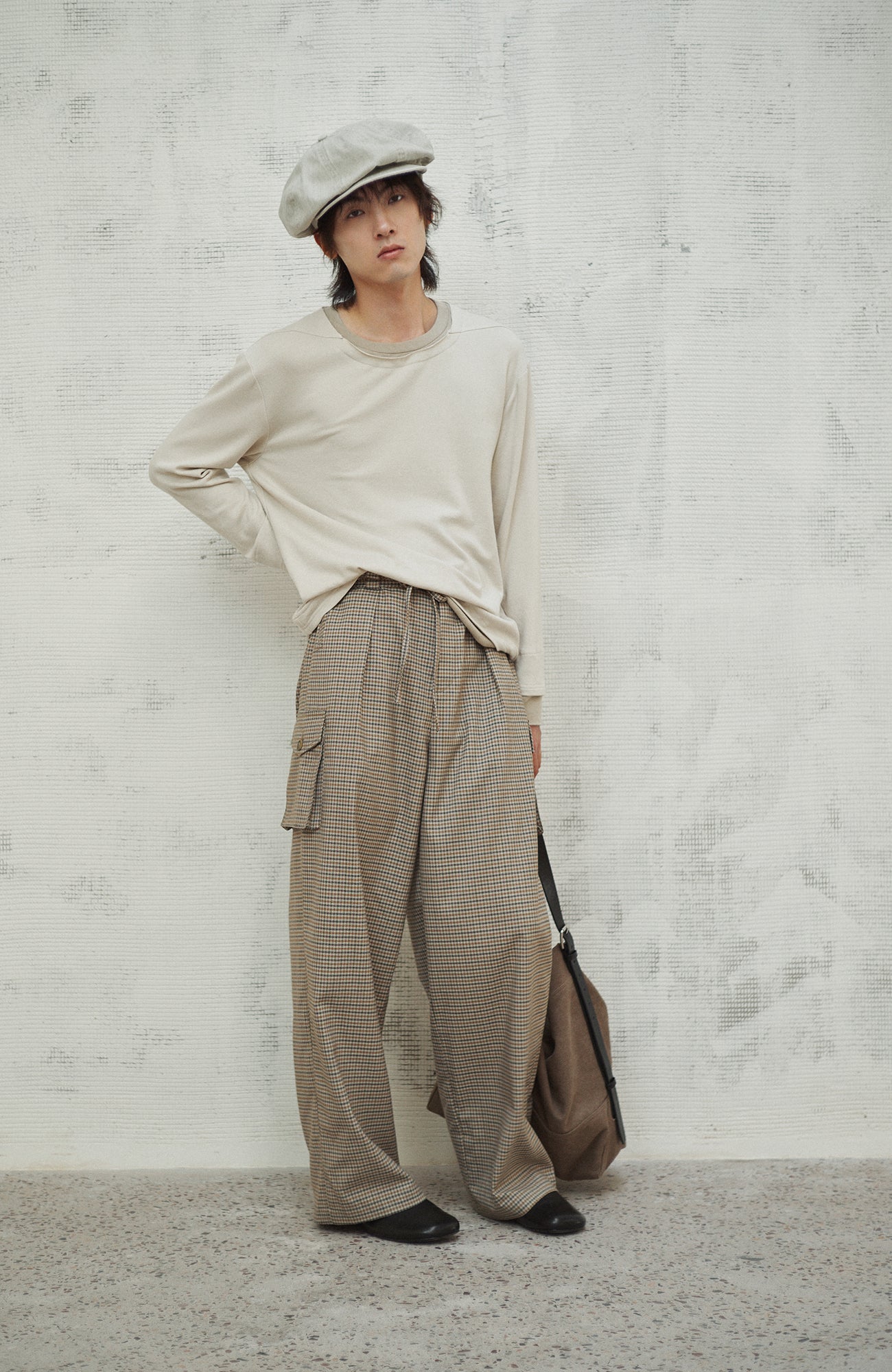 GONGHE REPUB Modern Pleated Checkered Wide-Leg Trousers