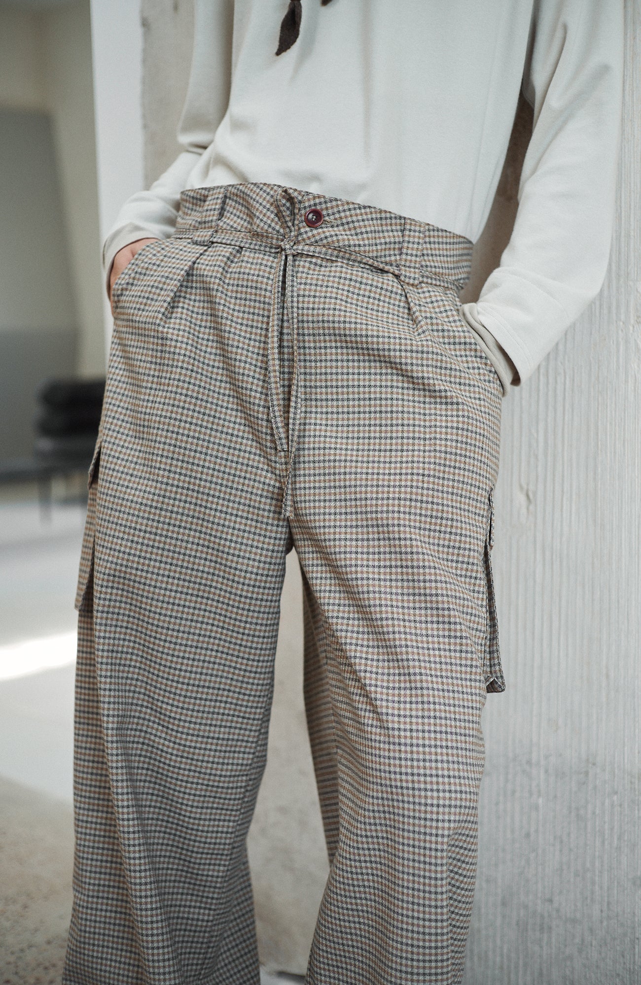 GONGHE REPUB Modern Pleated Checkered Wide-Leg Trousers