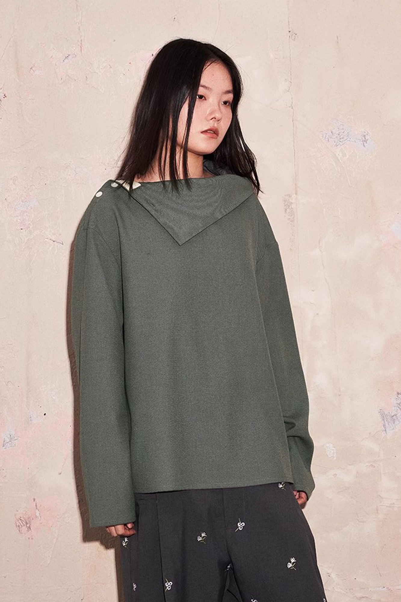 SAME FLOW Essential Asym Cowl Collar Drape Pullover