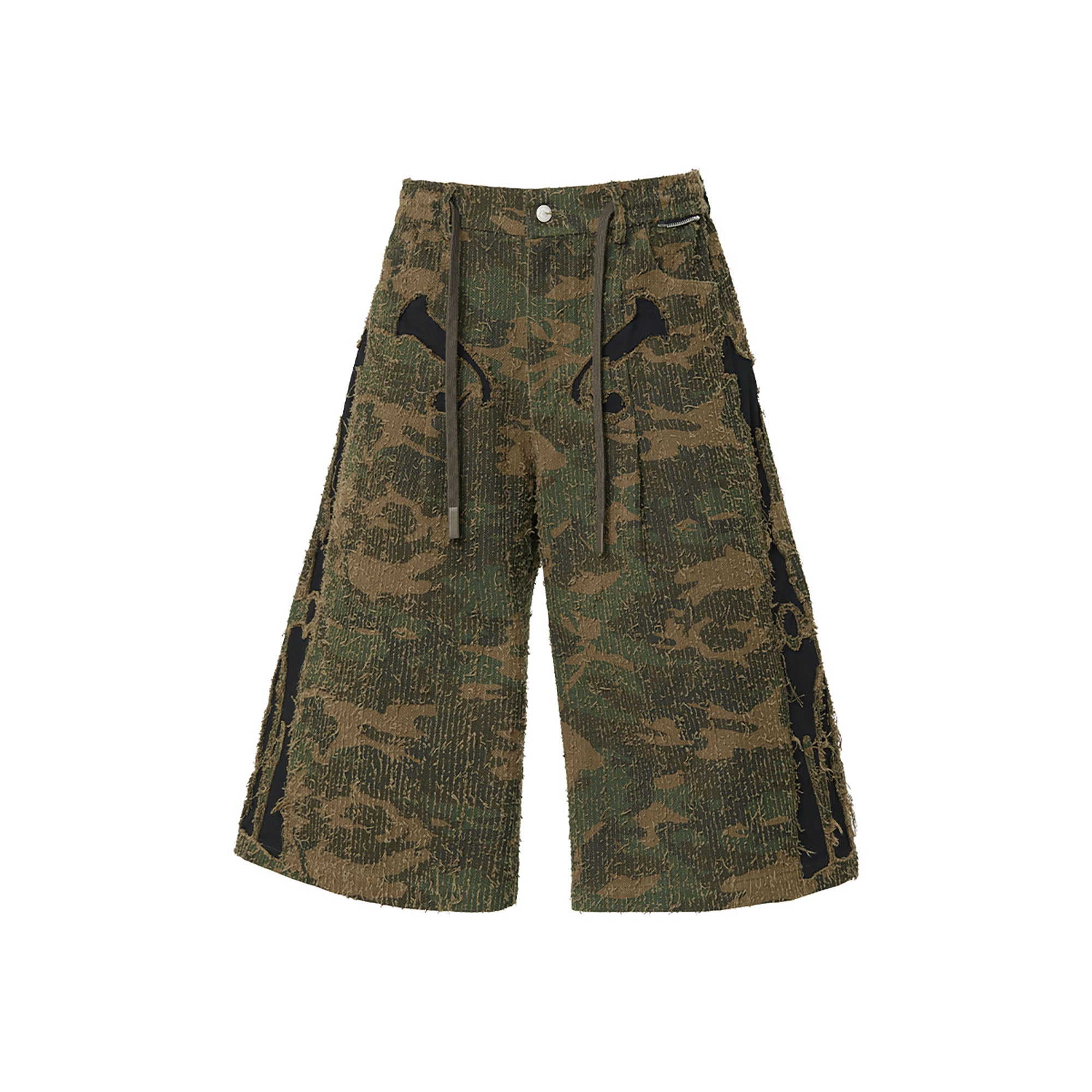RELABEL Camo Skeleton Patch Shorts