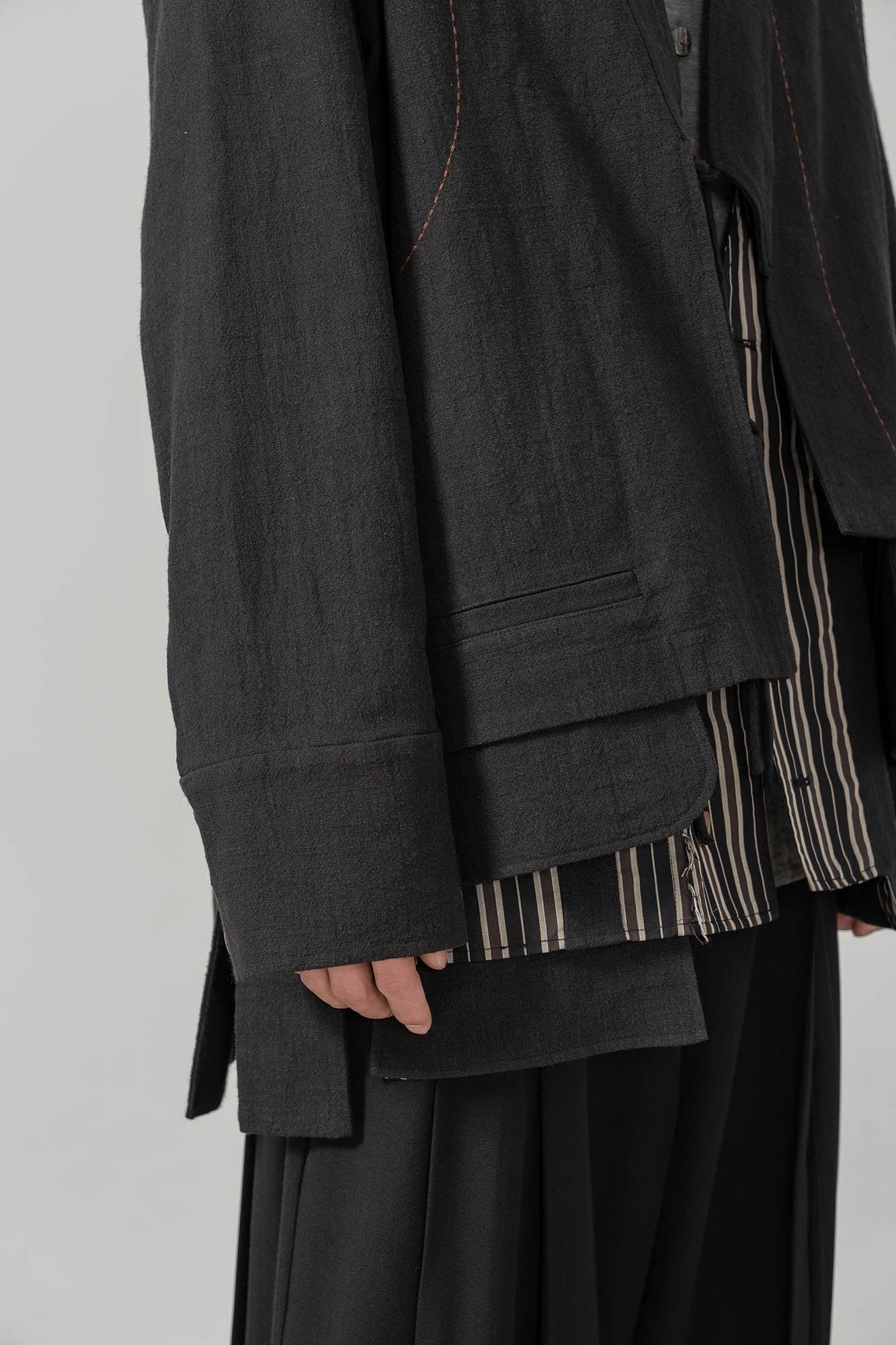 MOITIEDEPETALE Striped Layered Stitched Daoist Robe