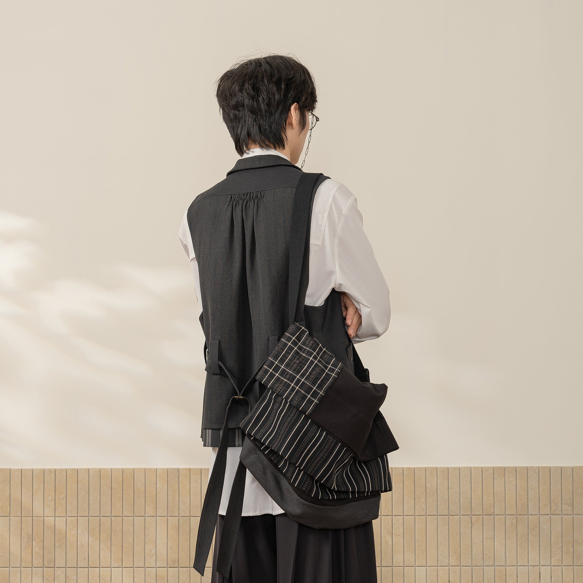 MOITIEDEPETALE Stripe-Spliced Double Layer Vest