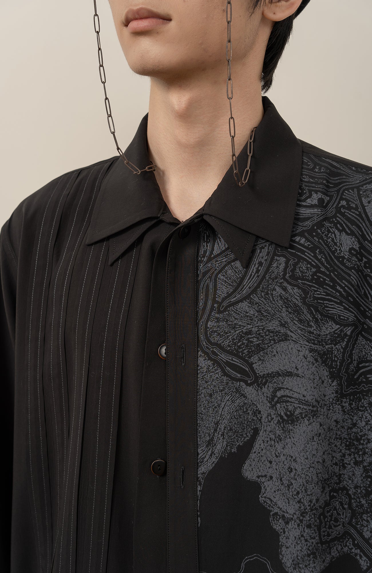 MOITIEDEPETALE Graphic Double-Layered Striped Shirt