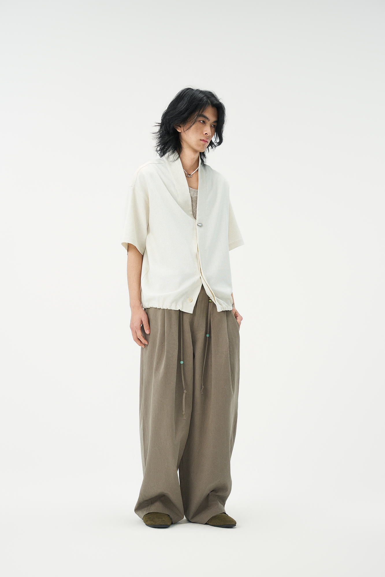 GONGHE REPUB Tie-Waist Pleated Wide-Leg Pants