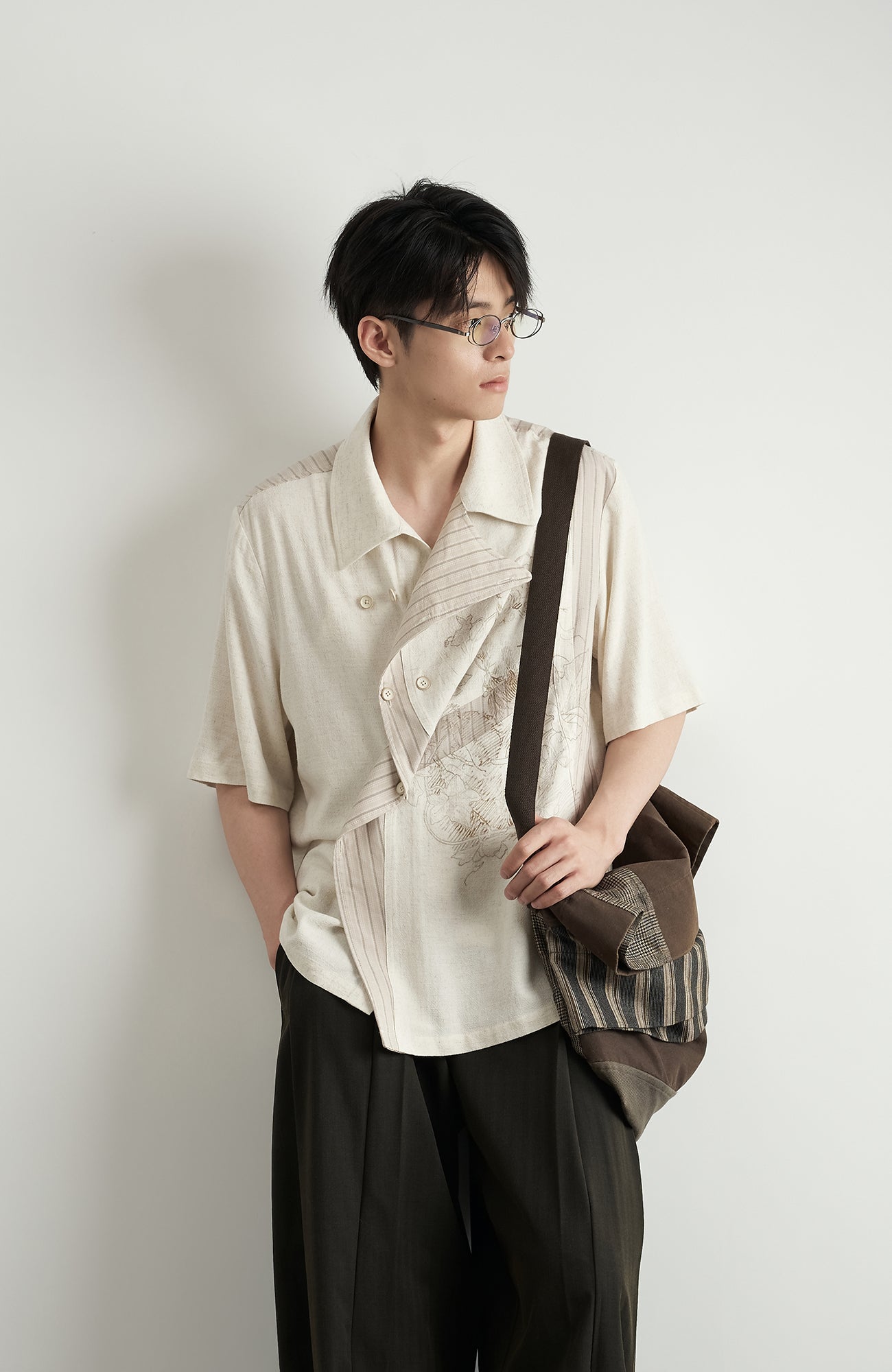 MOITIEDEPETALE Asymmetrical Floral Sketch Linen-Blend Shirt