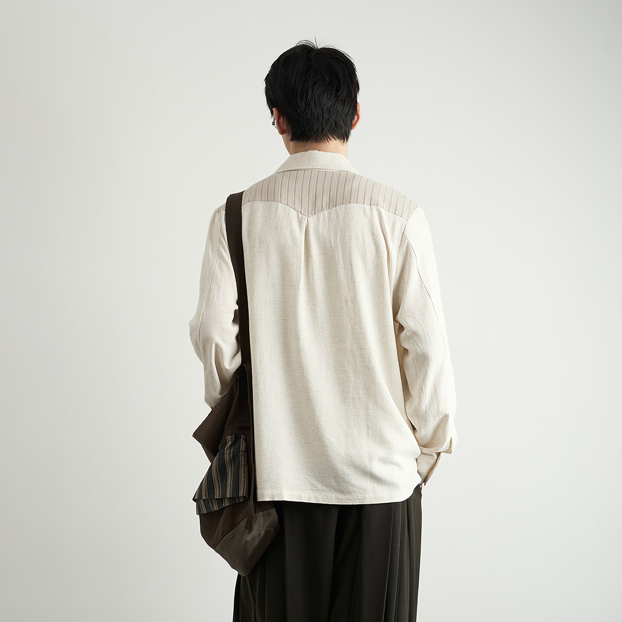MOITIEDEPETALE Asymmetrical Floral Sketch Linen-Blend Shirt