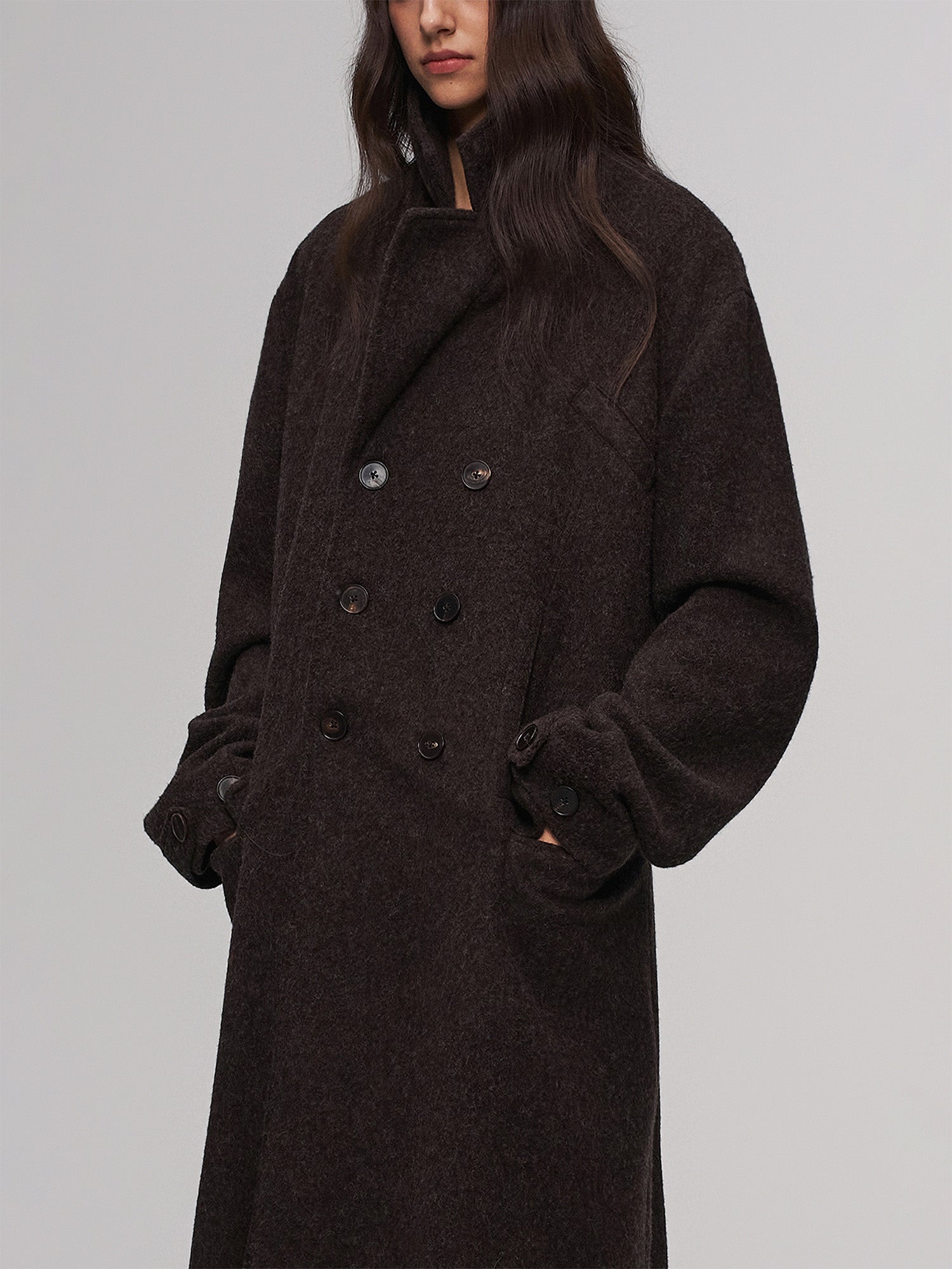 ILNya Nieternite Nifutur Wool-Blend Double-Breasted High-Neck Coat