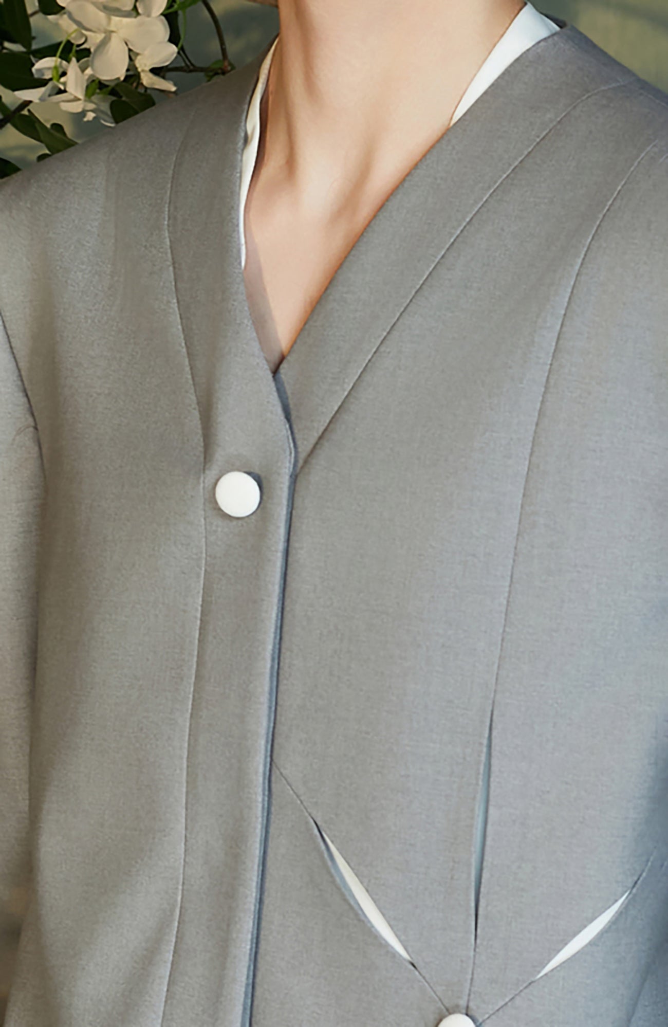 JIECHI Essential V-Neck Cut-Out Blazer