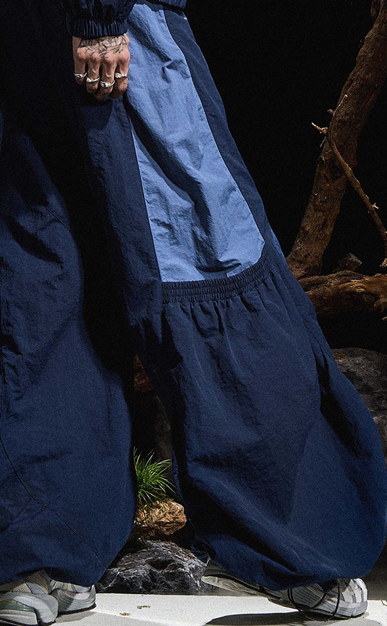 RELABEL Big-Pocket Pleated Oversized Curved Pants Blue, premium urban and streetwear designers apparel on PROJECTISR.com, RELABEL