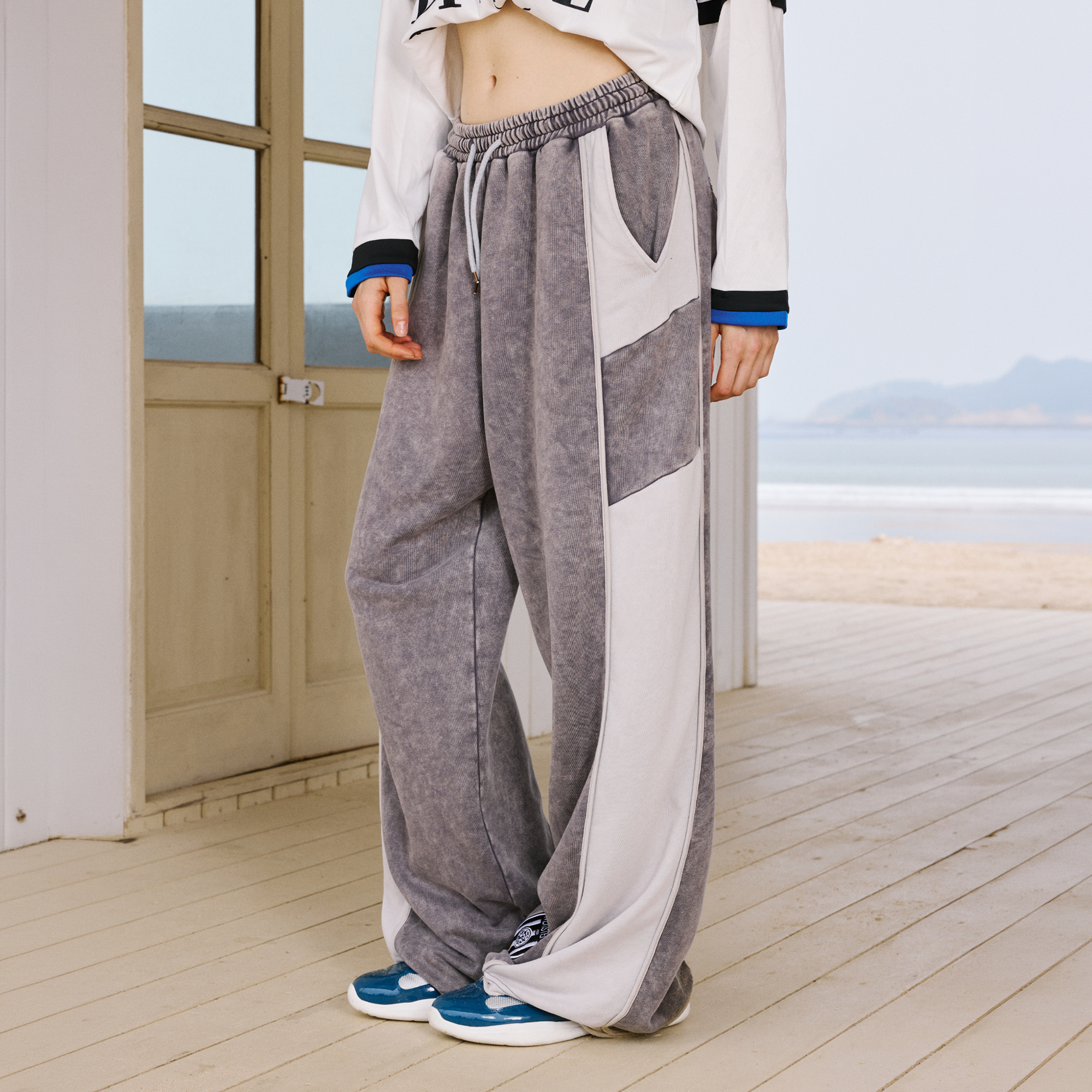 IN EXISTENCE Retro Contrast Embroidered Distressed Sweatpants