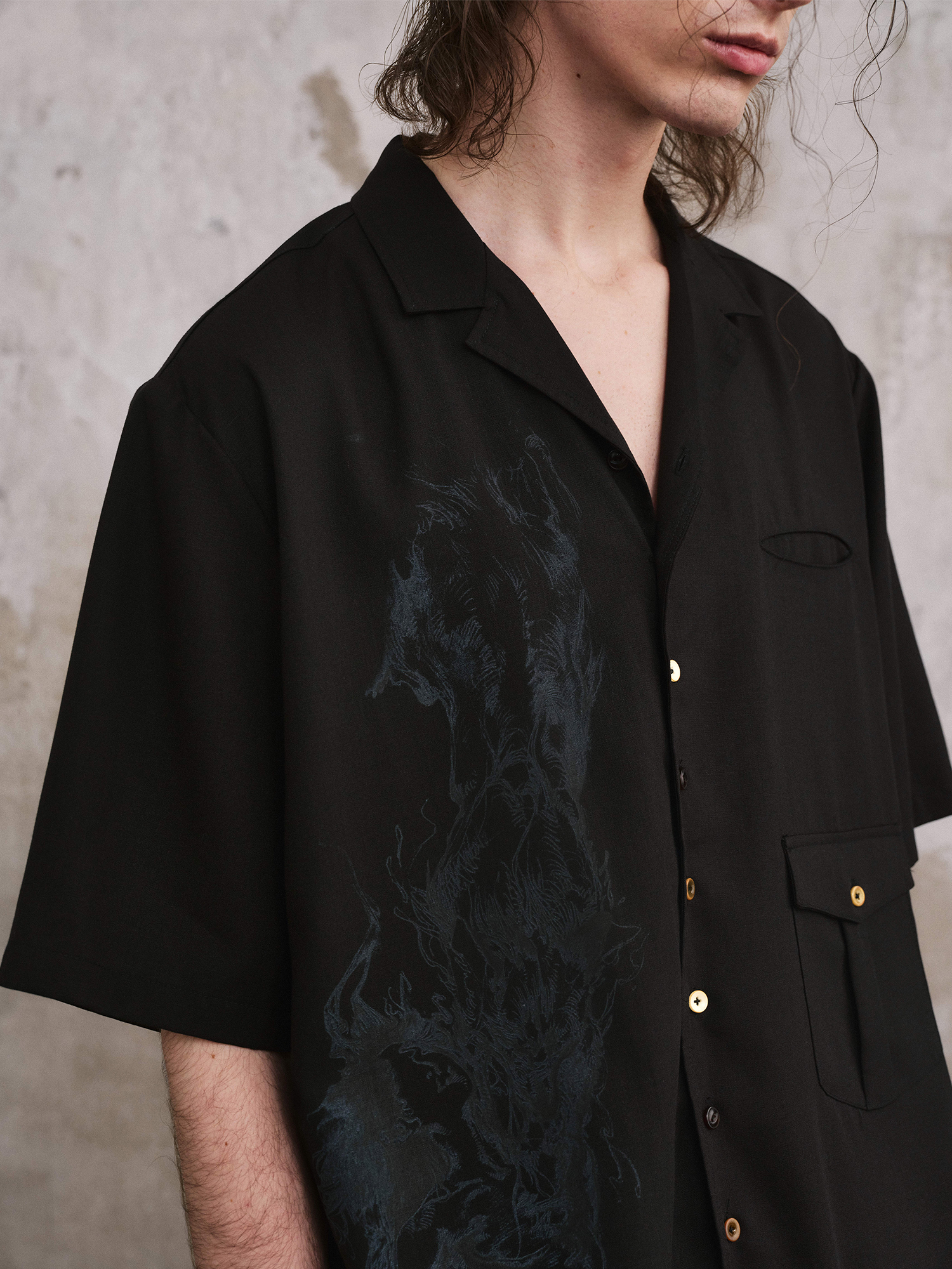ILNya Nieternite Nifutur Tonal Graphic Cupro Half Shirt