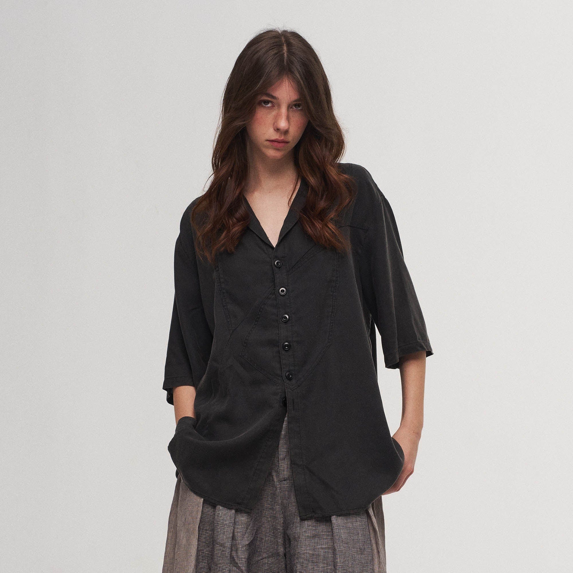 ILNya Nieternite Nifutur Washed Deconstructed Paneled Pleated Shirt