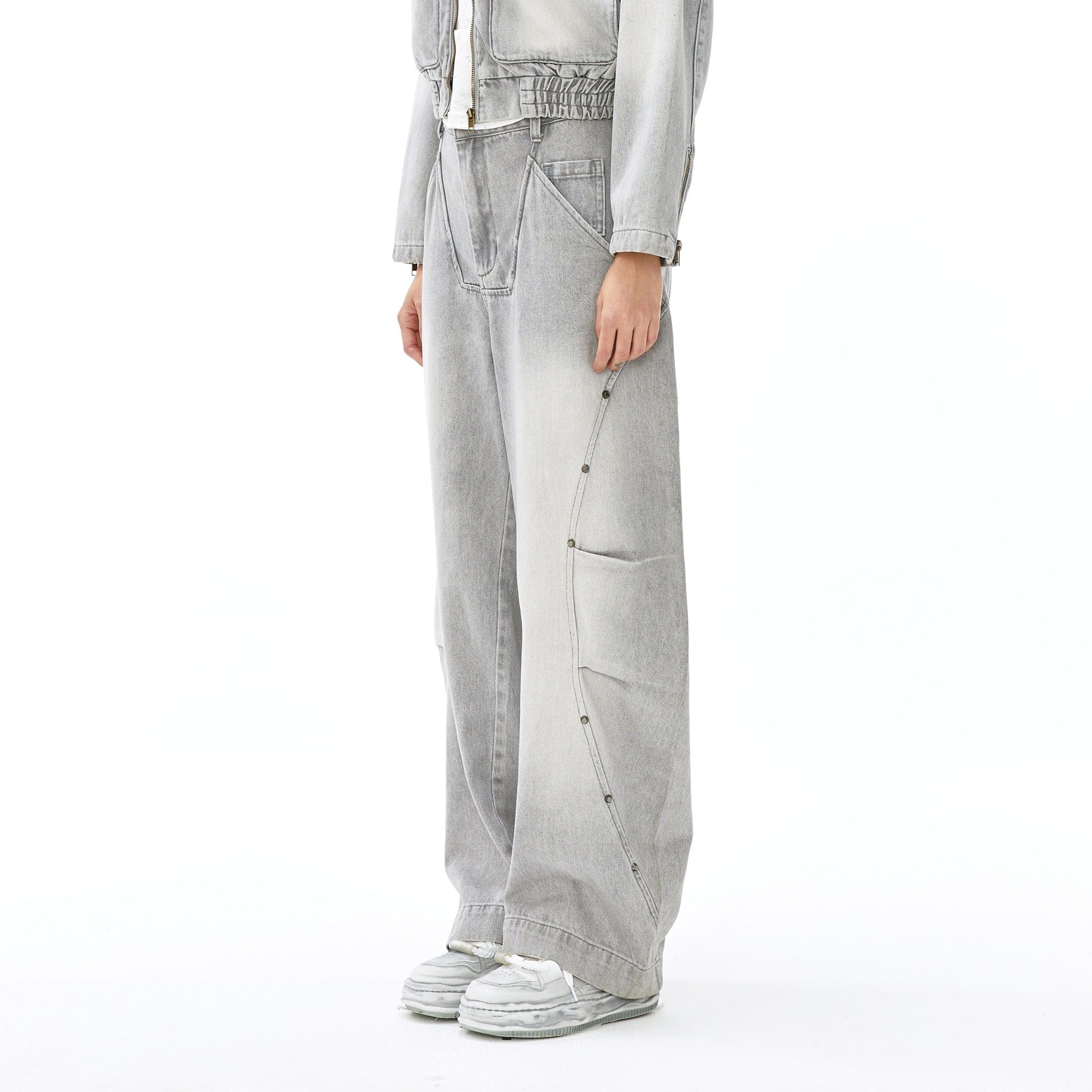 VANN VALRENCE Washed Riveted Curved-Seam Denim Pants