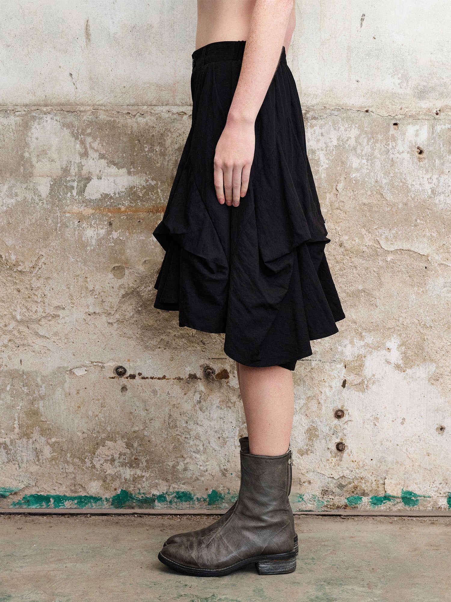 ILNya Nieternite Nifutur Layered Asymmetrical Skort Shorts Black, premium urban and streetwear designers apparel on PROJECTISR.com, ILNya Nieternite Nifutur