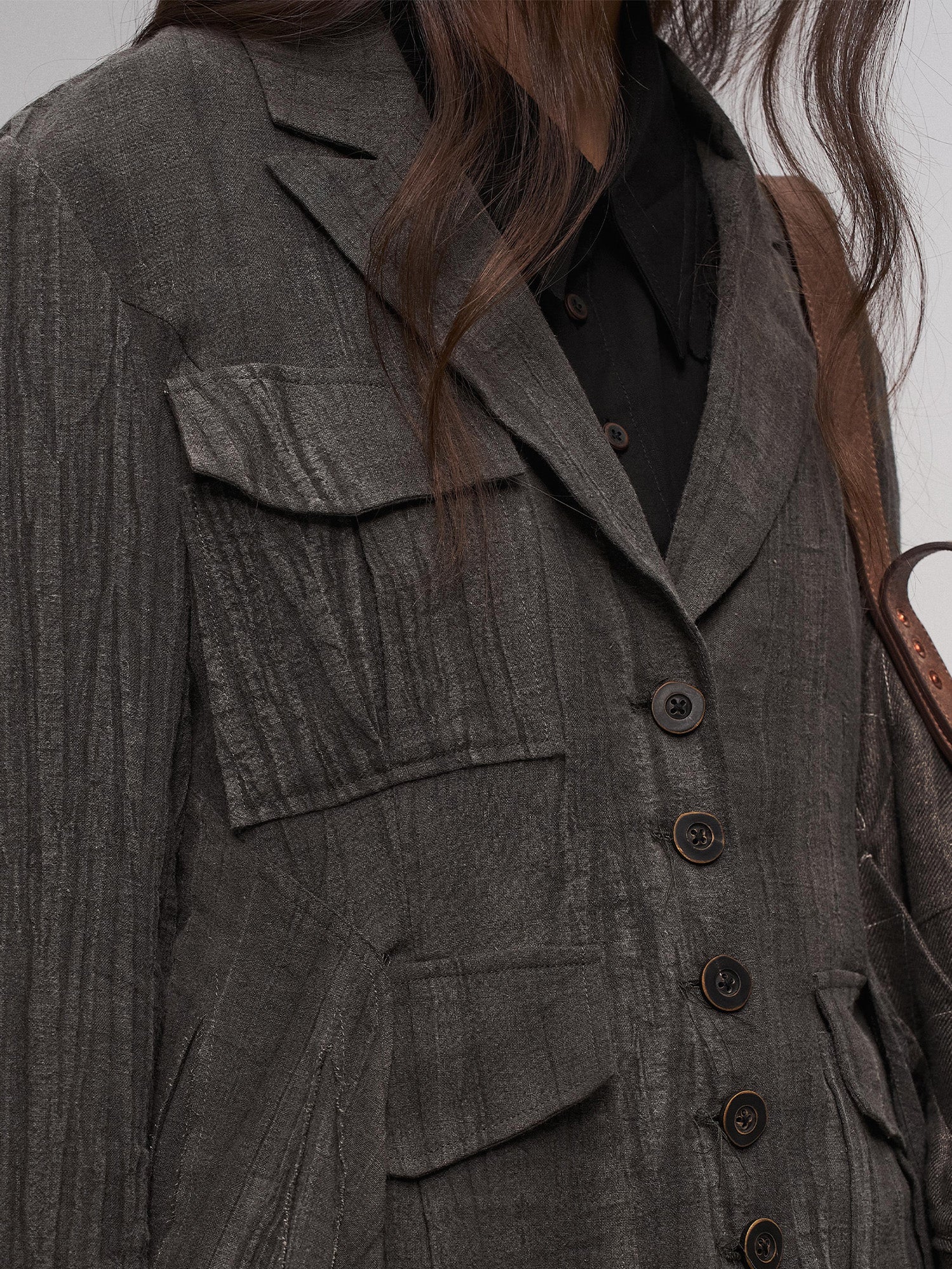 ILNya Nieternite Nifutur Distressed Draped Cotton-Linen Jacket