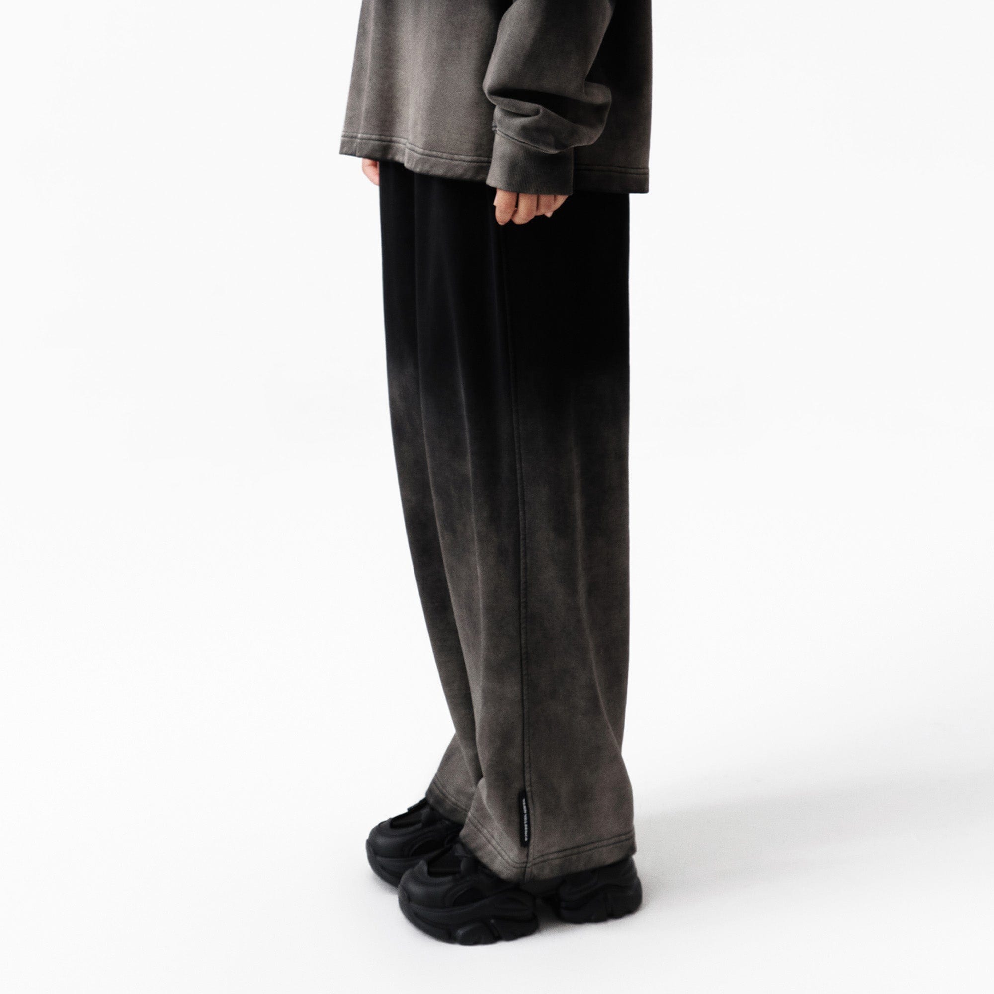 VANN VALRENCE Washed Gradient Straight-Leg Pants