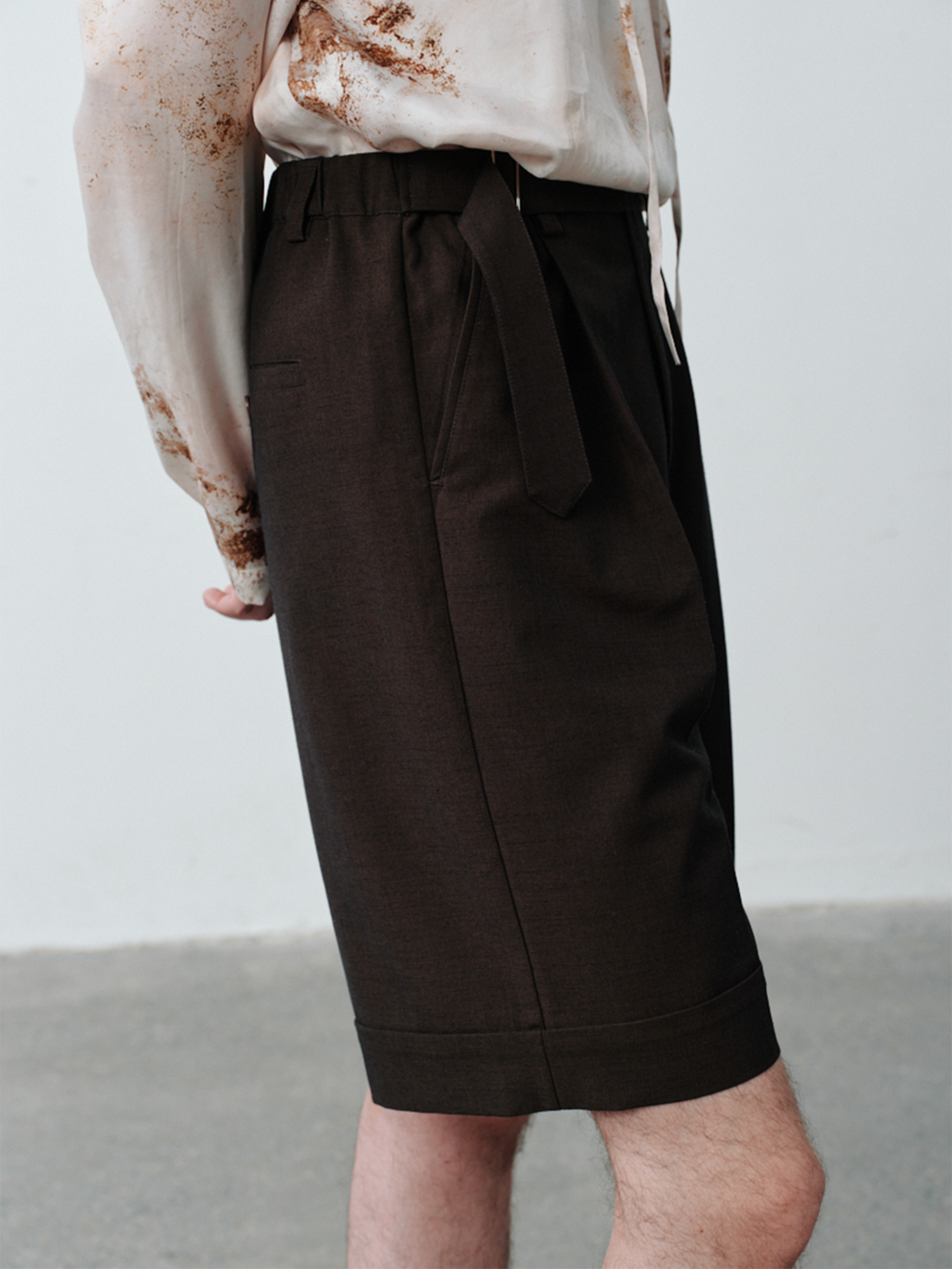 GRAINMUSTARD Pleated Linen-Blend Belt Tailored Shorts