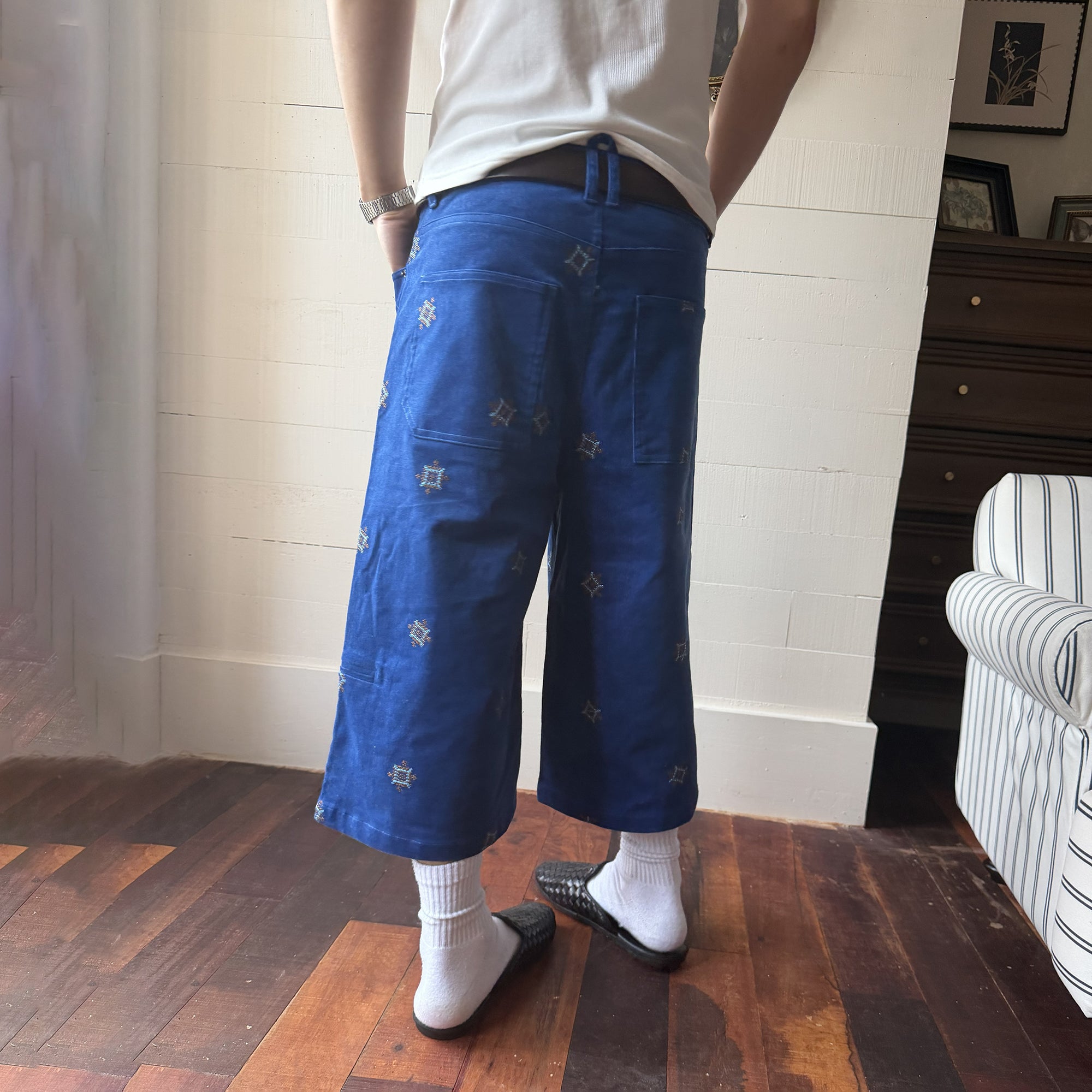 TRECLUB Embroidered Wide-leg Shorts