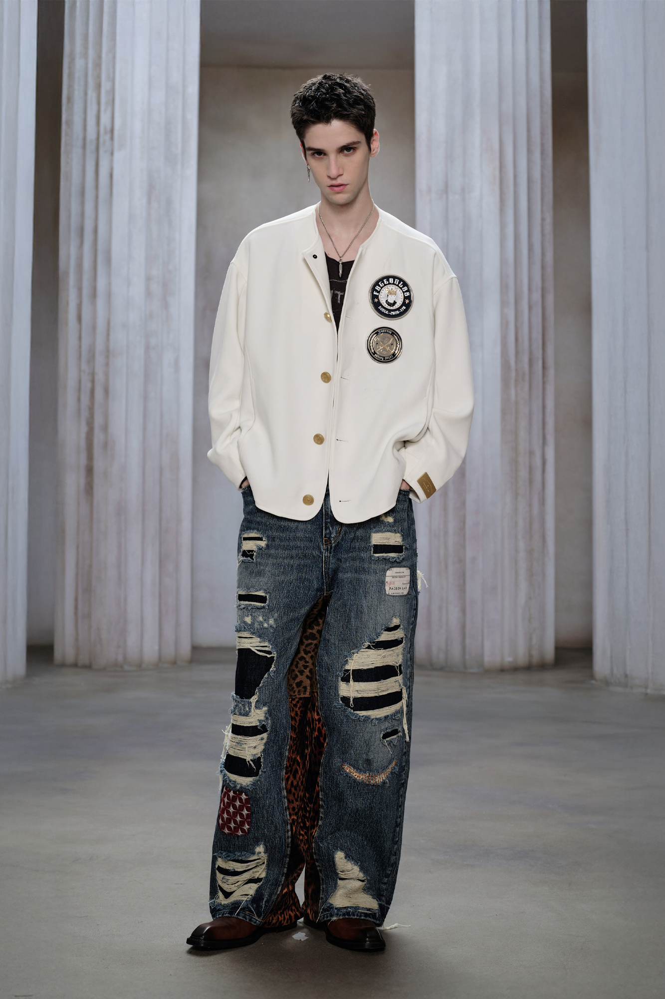 FACEONLAB Essential Badge Crewneck Jacket