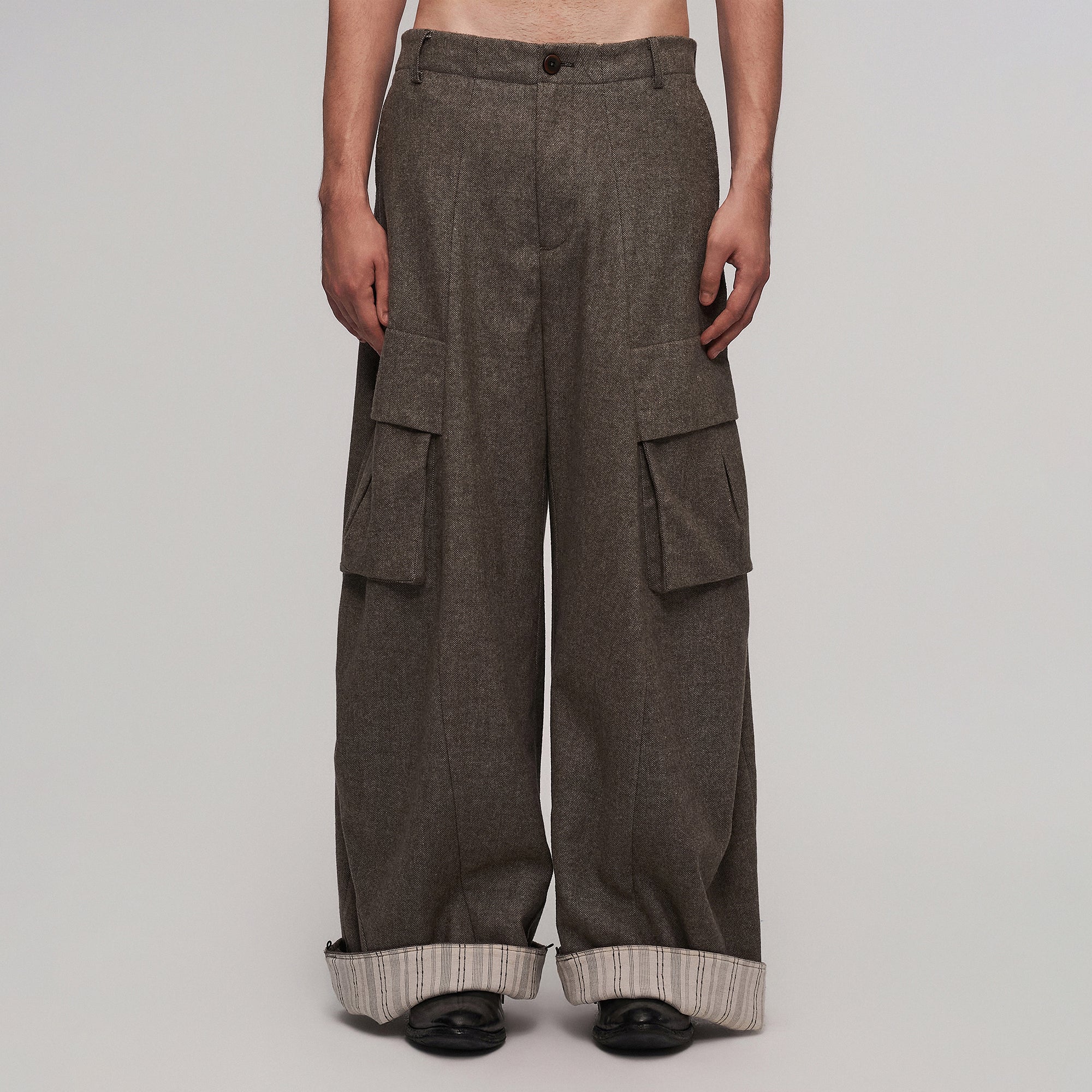 ILNya Nieternite Nifutur Striped Lining Oversized Wool-Blend Trousers
