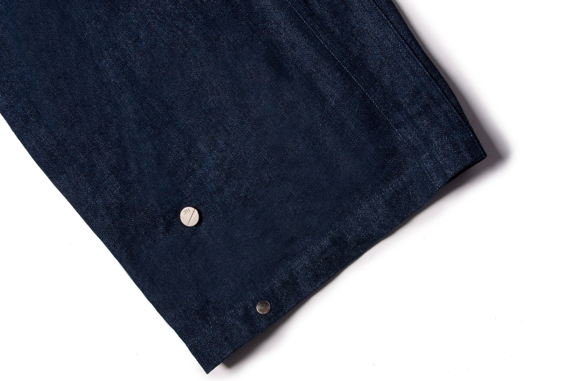 RELABEL Washed Crinkled Strap Wide-Leg Jeans