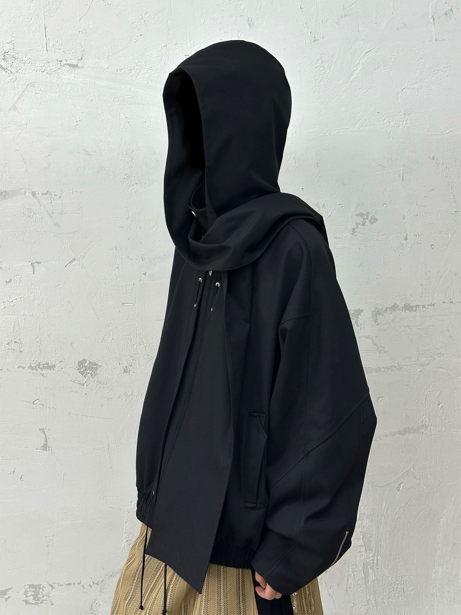 RELABEL Detachable Hood Batwing Sleeve Jacket Black