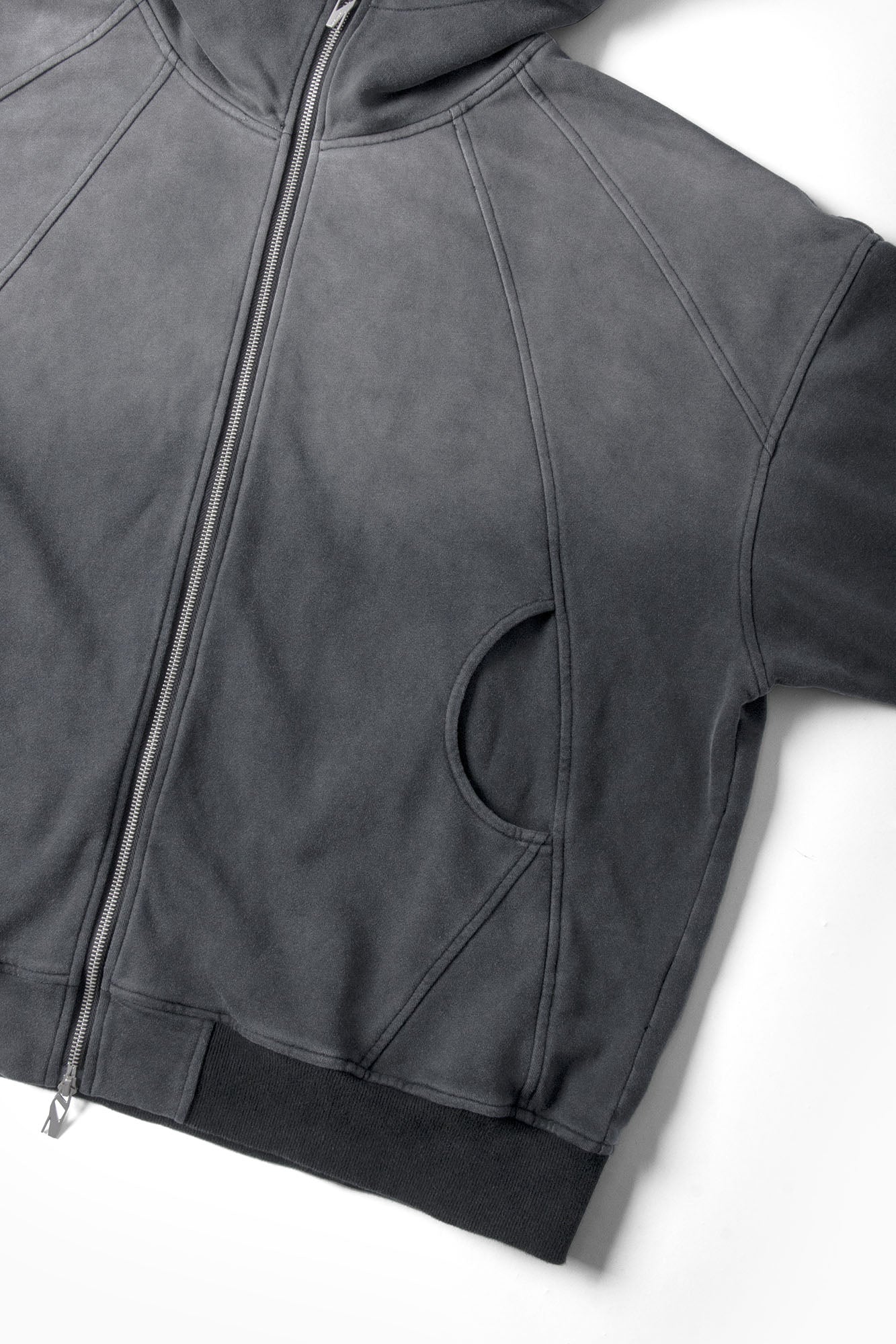 RELABEL Gradient Washed Panel Hooded Jacket Black