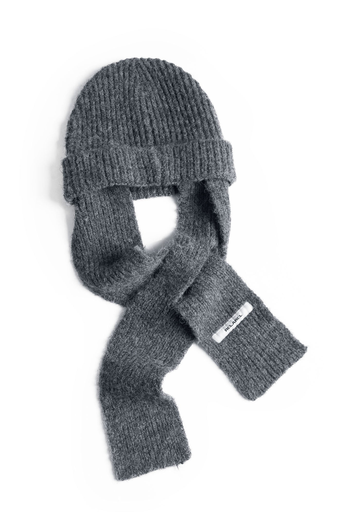 RELABEL Detachable Scarf Beanie Set