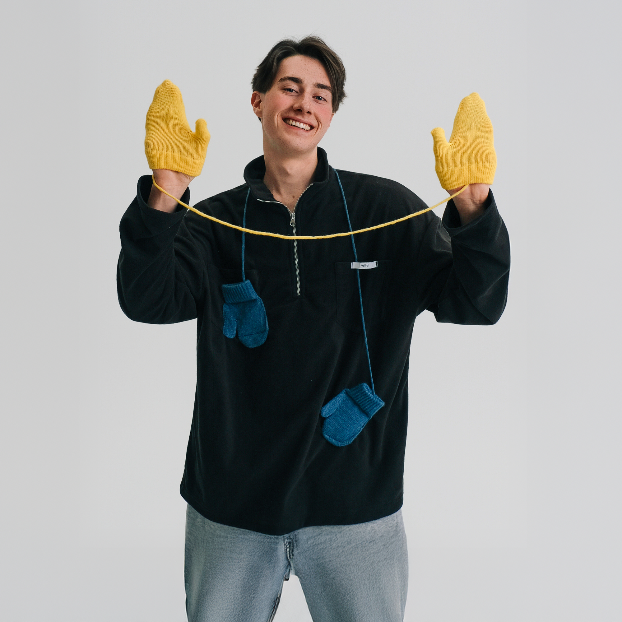 WIID Mitten-Chain Half-Zip Oversized Sweatshirt