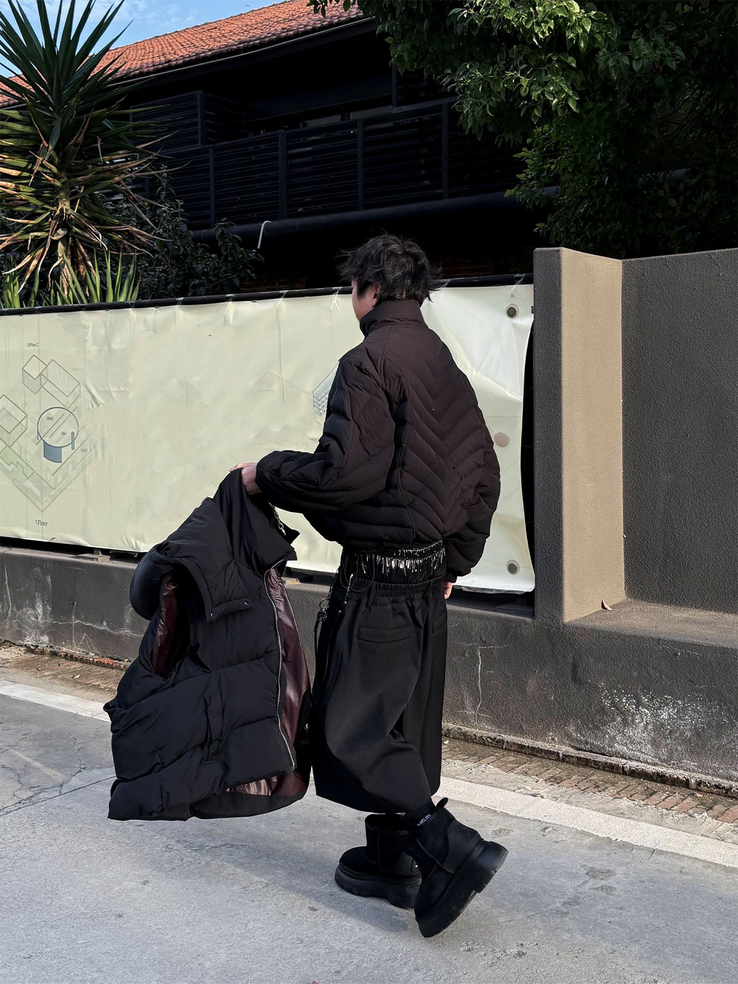 RELABEL V-Segment Ribcage Puffer Jacket Black