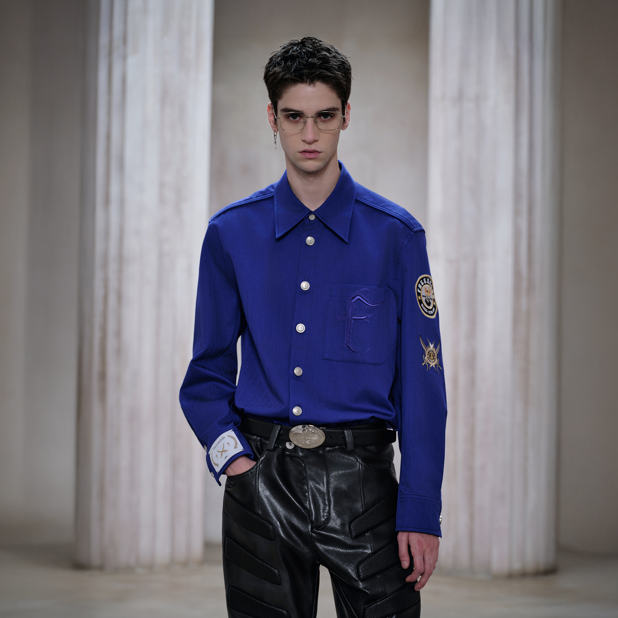 FACEONLAB Mental-Button Embroidered Badge-Patch Shirt Blue