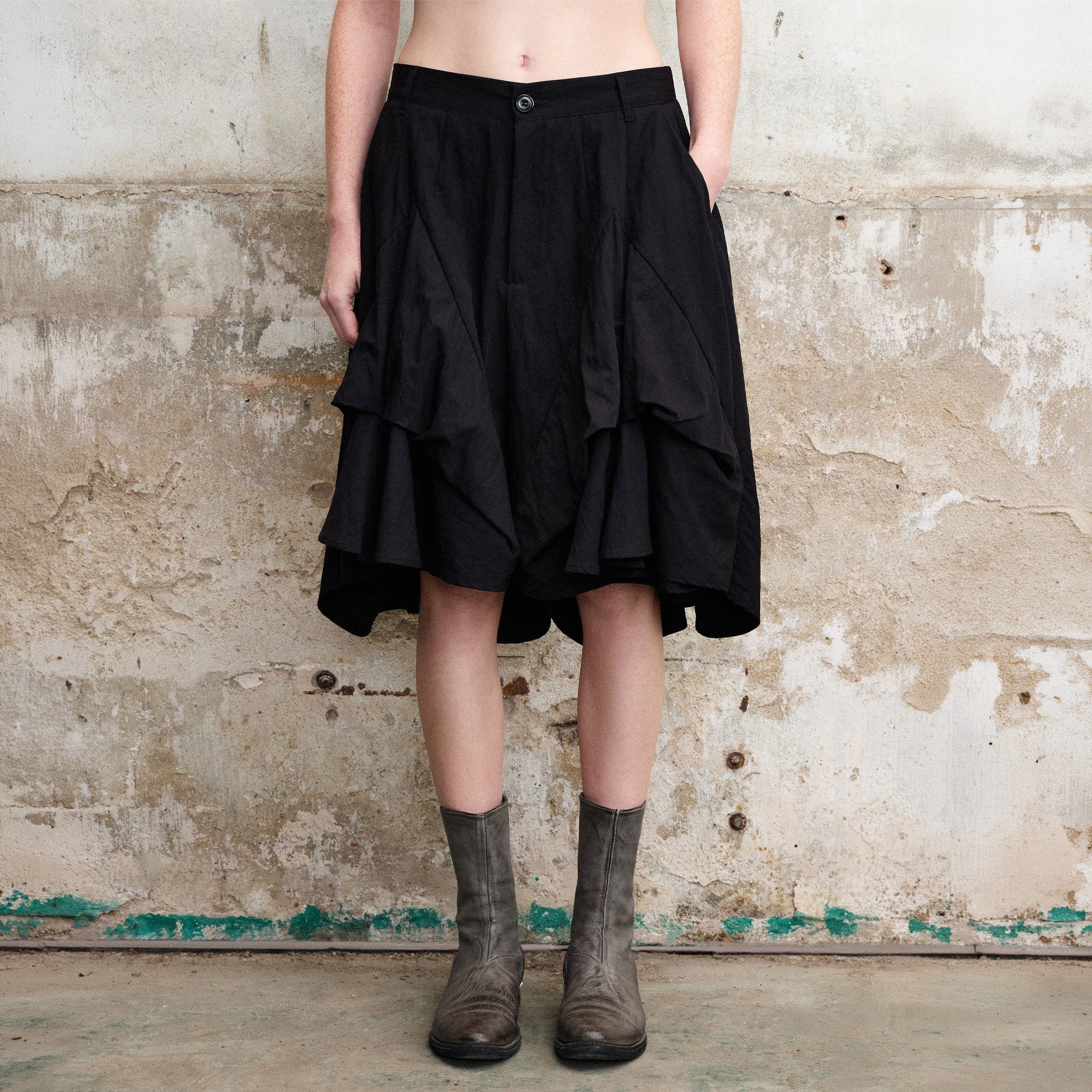 ILNya Nieternite Nifutur Layered Asymmetrical Skort Shorts Black, premium urban and streetwear designers apparel on PROJECTISR.com, ILNya Nieternite Nifutur