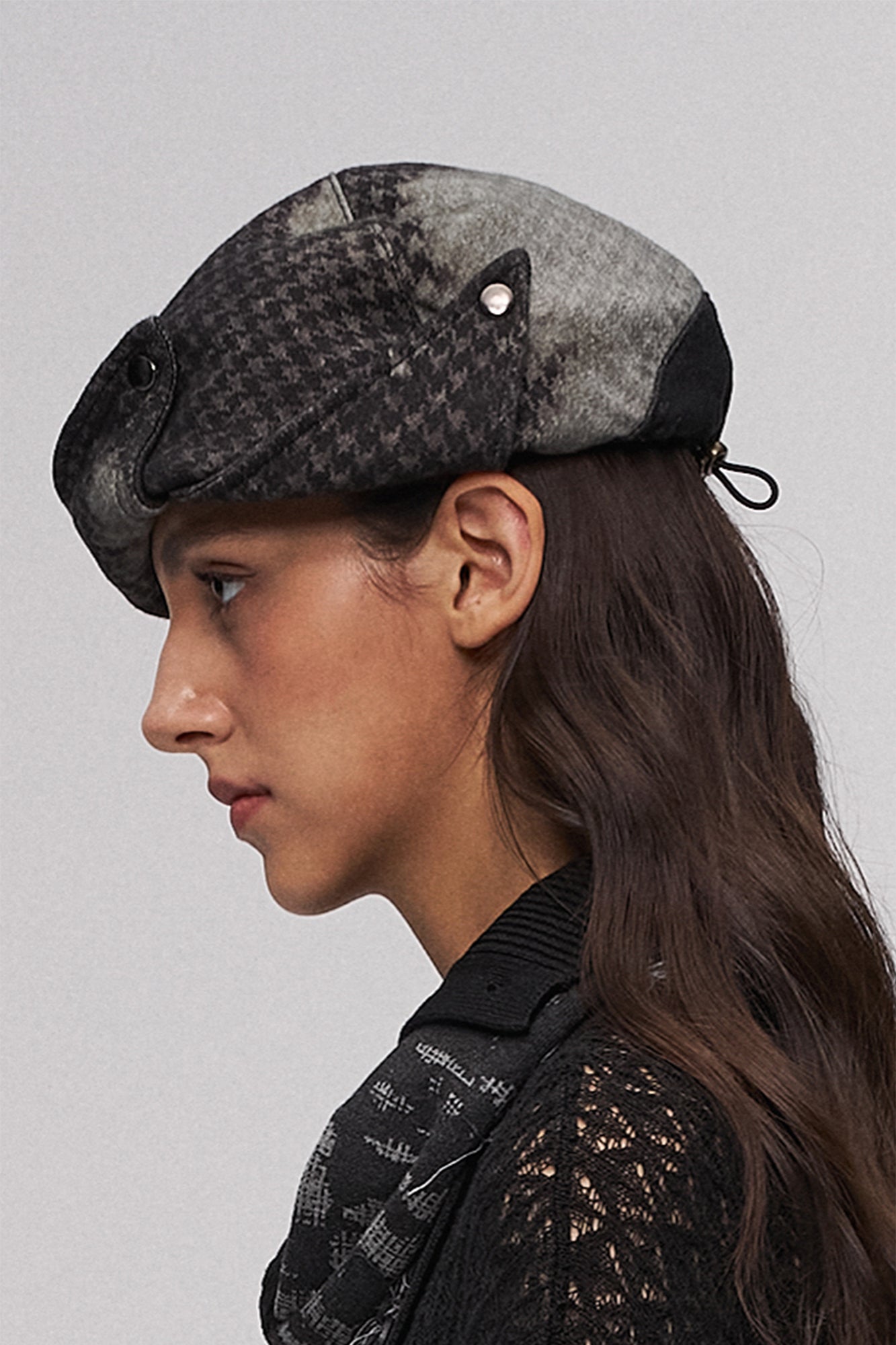 ILNya Nieternite Nifutur Deconstructed Houndstooth Newsboy Cap