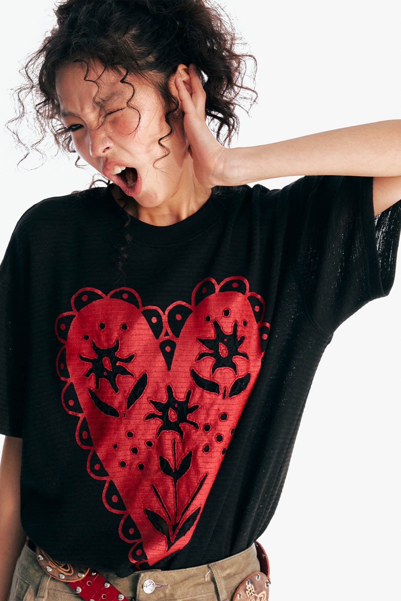 1997 POSTOFFICE The Heart Lace Bloom T-Shirt, premium urban and streetwear designers apparel on PROJECTISR.com, 1997 POSTOFFICE