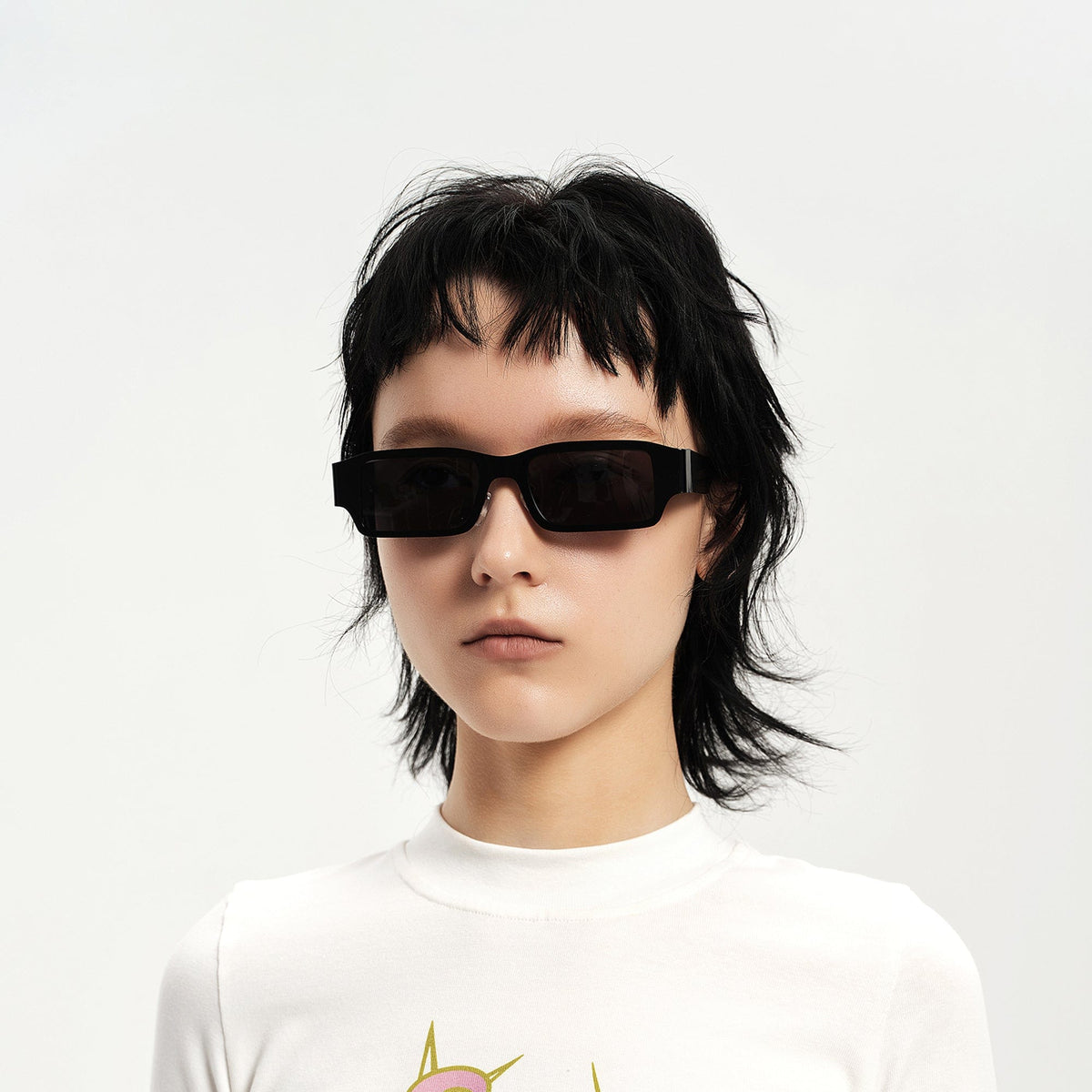 Black Oversized Square-Frame Sunglasses with Metallic Detail Rimless Oversized Square Sunglasses for Men Trendy Fashion  main image 2