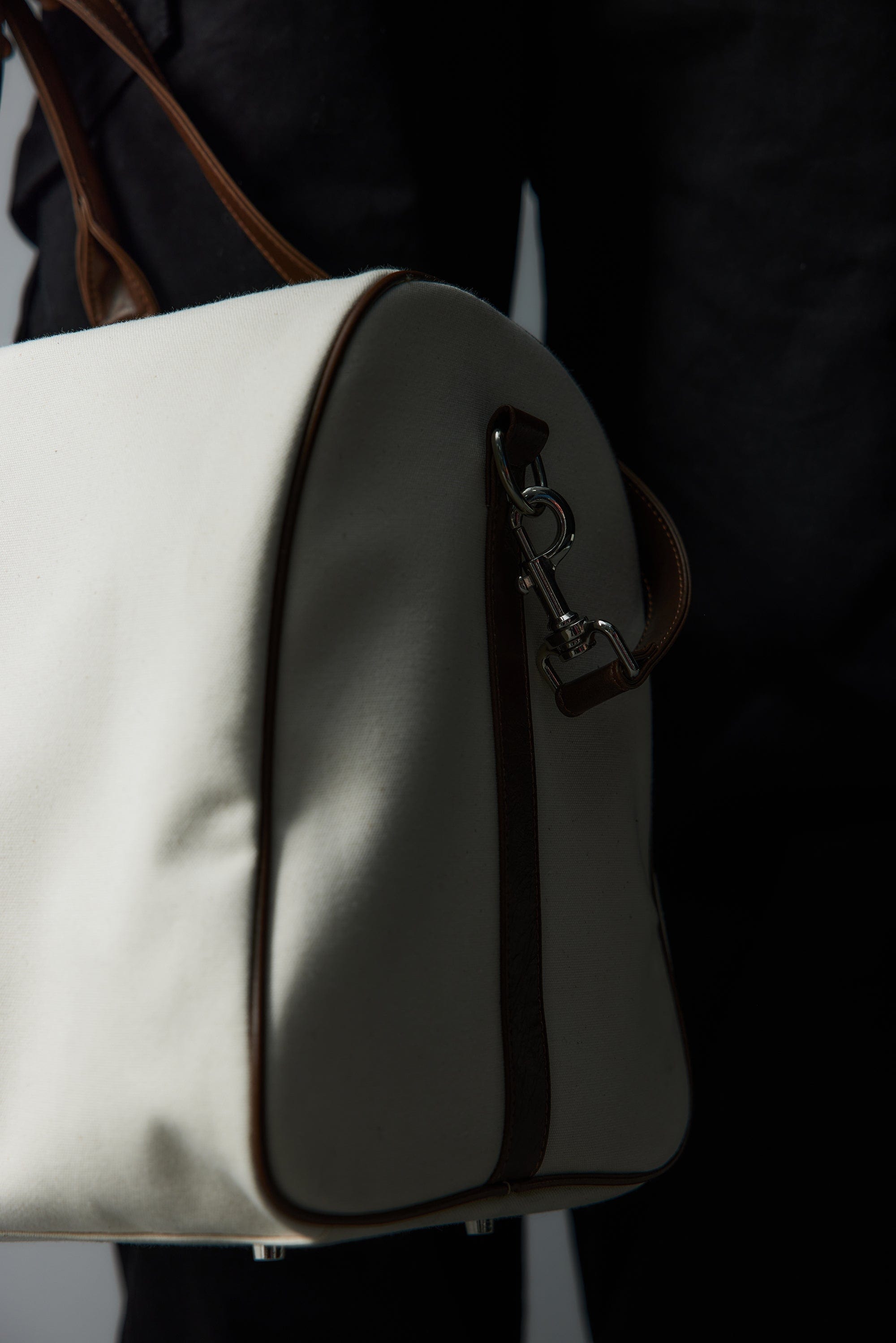 WHISTLEHUNTER Modern Canvas Duffle Bag, premium urban and streetwear designers apparel on PROJECTISR.com, WHISTLEHUNTER