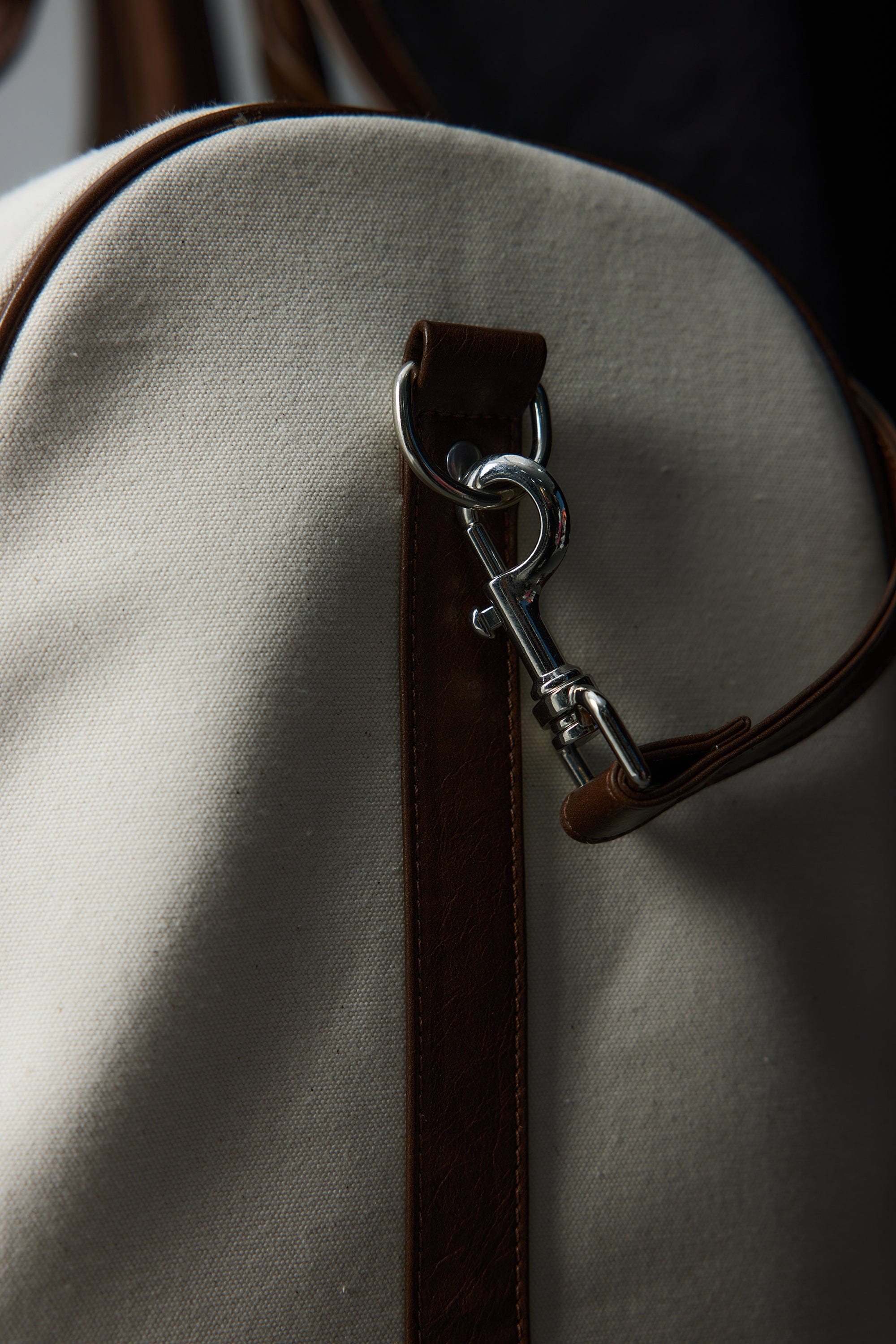 WHISTLEHUNTER Modern Canvas Duffle Bag, premium urban and streetwear designers apparel on PROJECTISR.com, WHISTLEHUNTER
