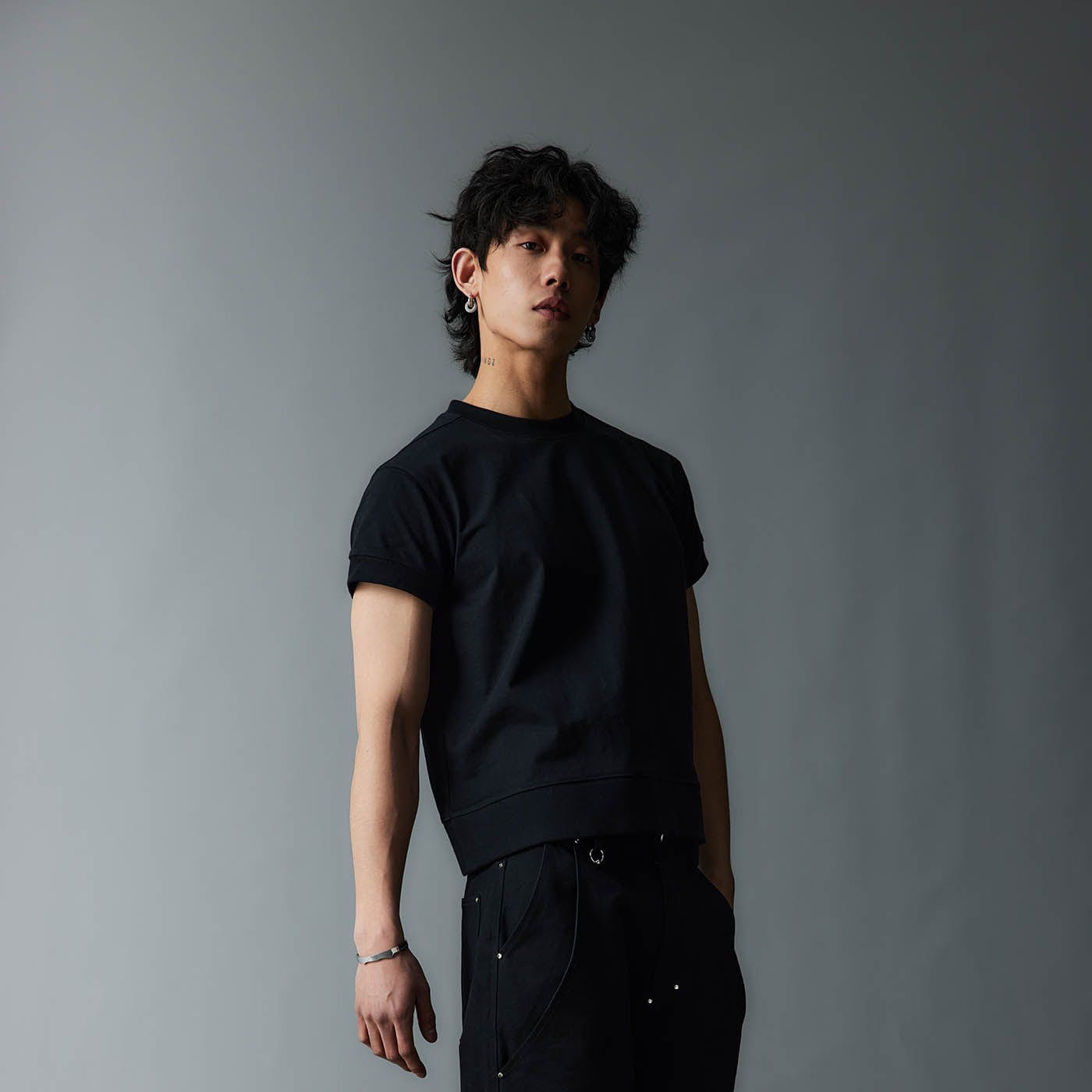 WHISTLEHUNTER Classic Stitch Leather-Tag Heavyweight T-Shirt, premium urban and streetwear designers apparel on PROJECTISR.com, WHISTLEHUNTER
