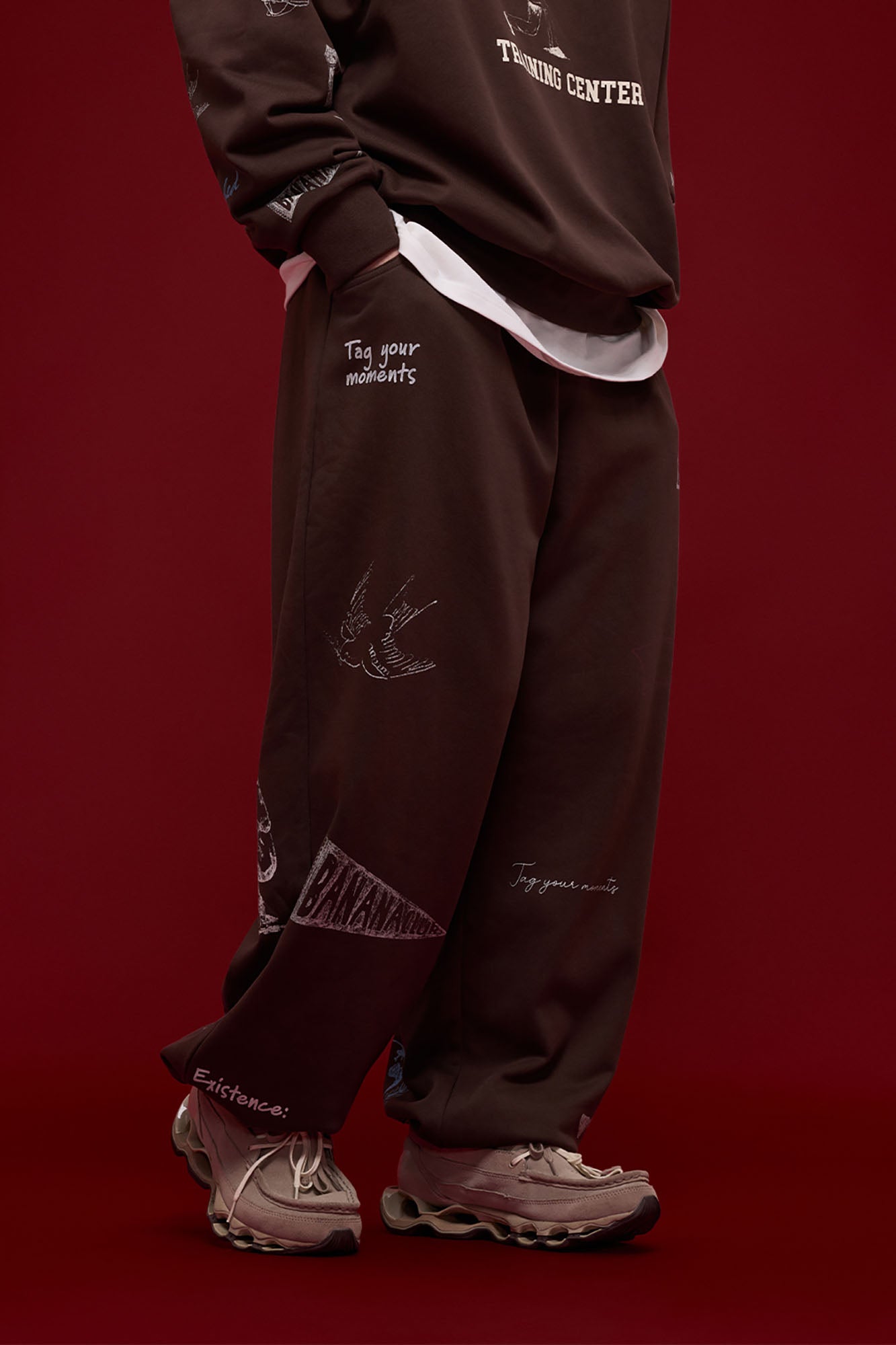 BANANA CLUB Classic Doodle Graphic Sweatpants