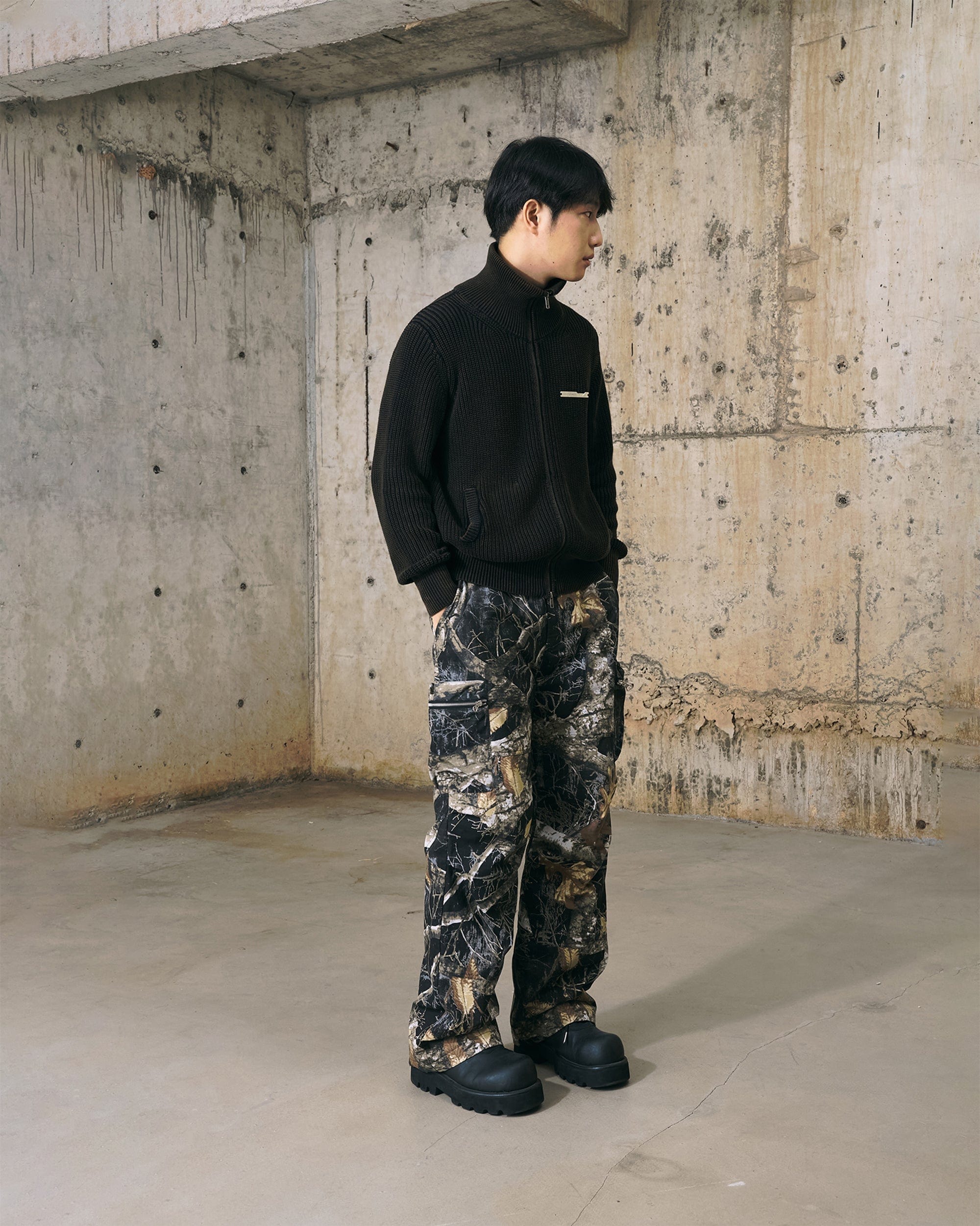 ENSHADOWER Black Camo Multi-pocket Down Pants, premium urban and streetwear designers apparel on PROJECTISR.com, ENSHADOWER