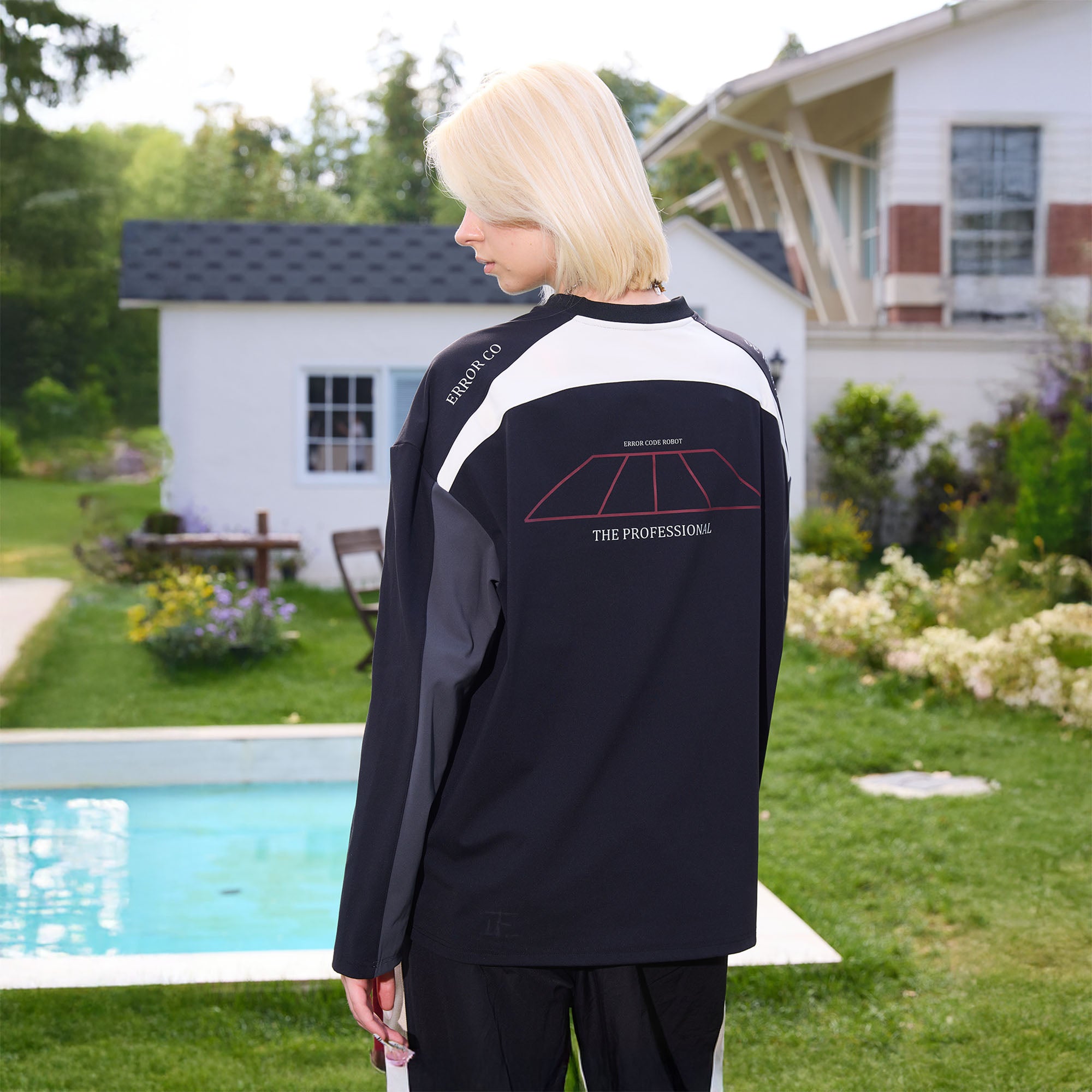 ERROR CODE ROBOT Athletic Contrast Paneled Long-Sleeve Tee