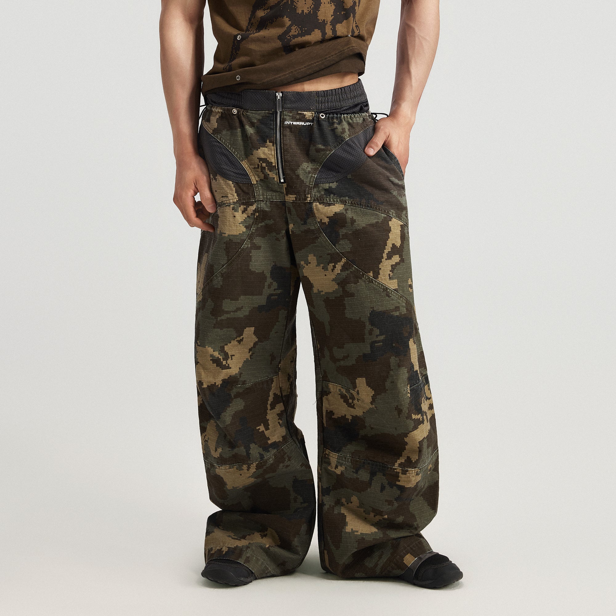INTERRUPT Camo Back Zip Double-Layer Pants