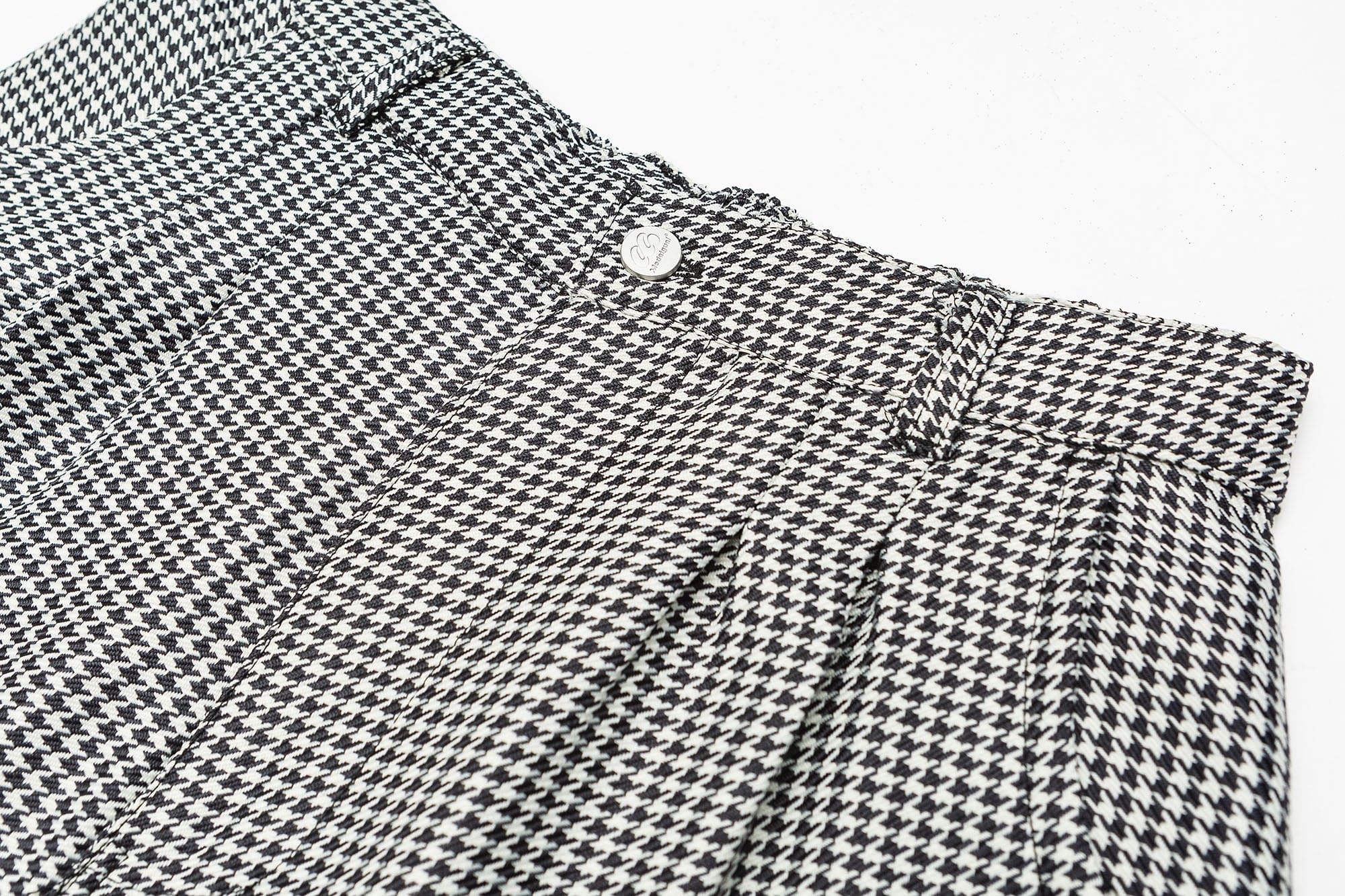 ME DA IGUAL Elastic Waist Houndstooth Tapered Trousers, premium urban and streetwear designers apparel on PROJECTISR.com, ME DA IGUAL