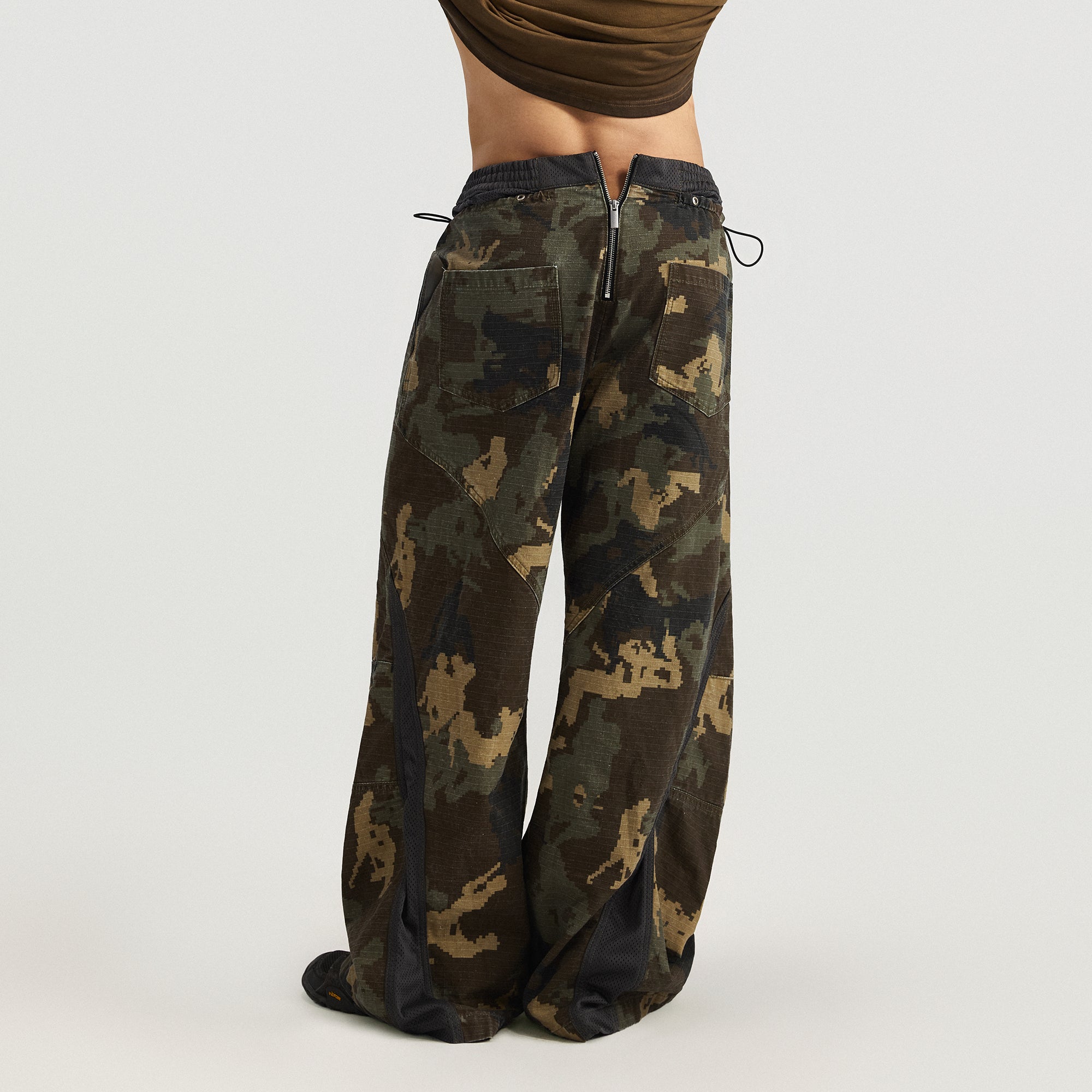 INTERRUPT Camo Back Zip Double-Layer Pants