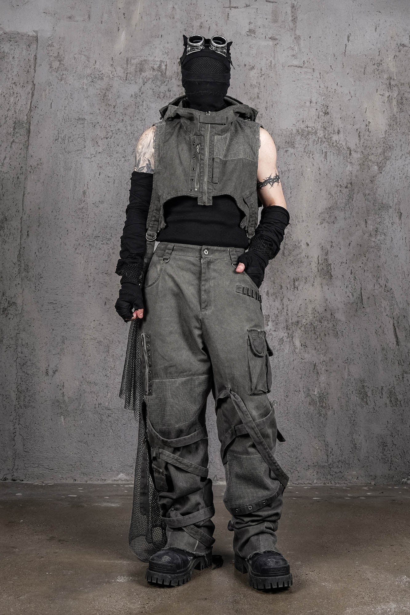 UNDERWATER Scavenger Heavyduty Multi-Pockets Striped Cargo, premium urban and streetwear designers apparel on PROJECTISR.com, UNDERWATER
