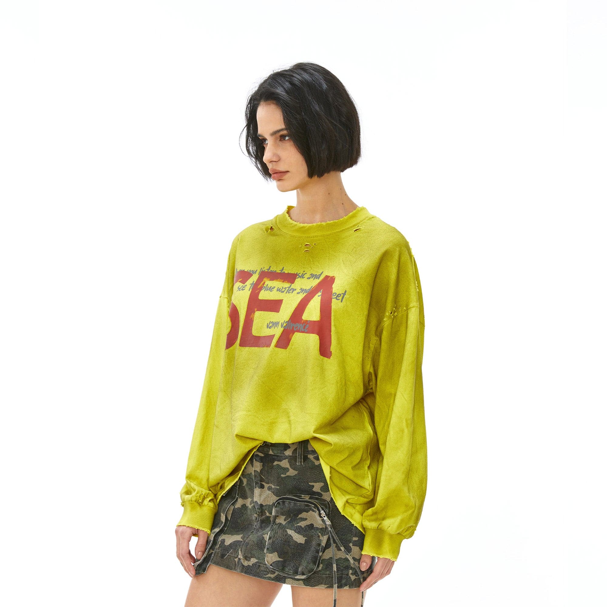 VANN VALRENCE Distressed Contrast Graphic Long-Sleeve Tee, premium urban and streetwear designers apparel on PROJECTISR.com, VANN VALRENCE
