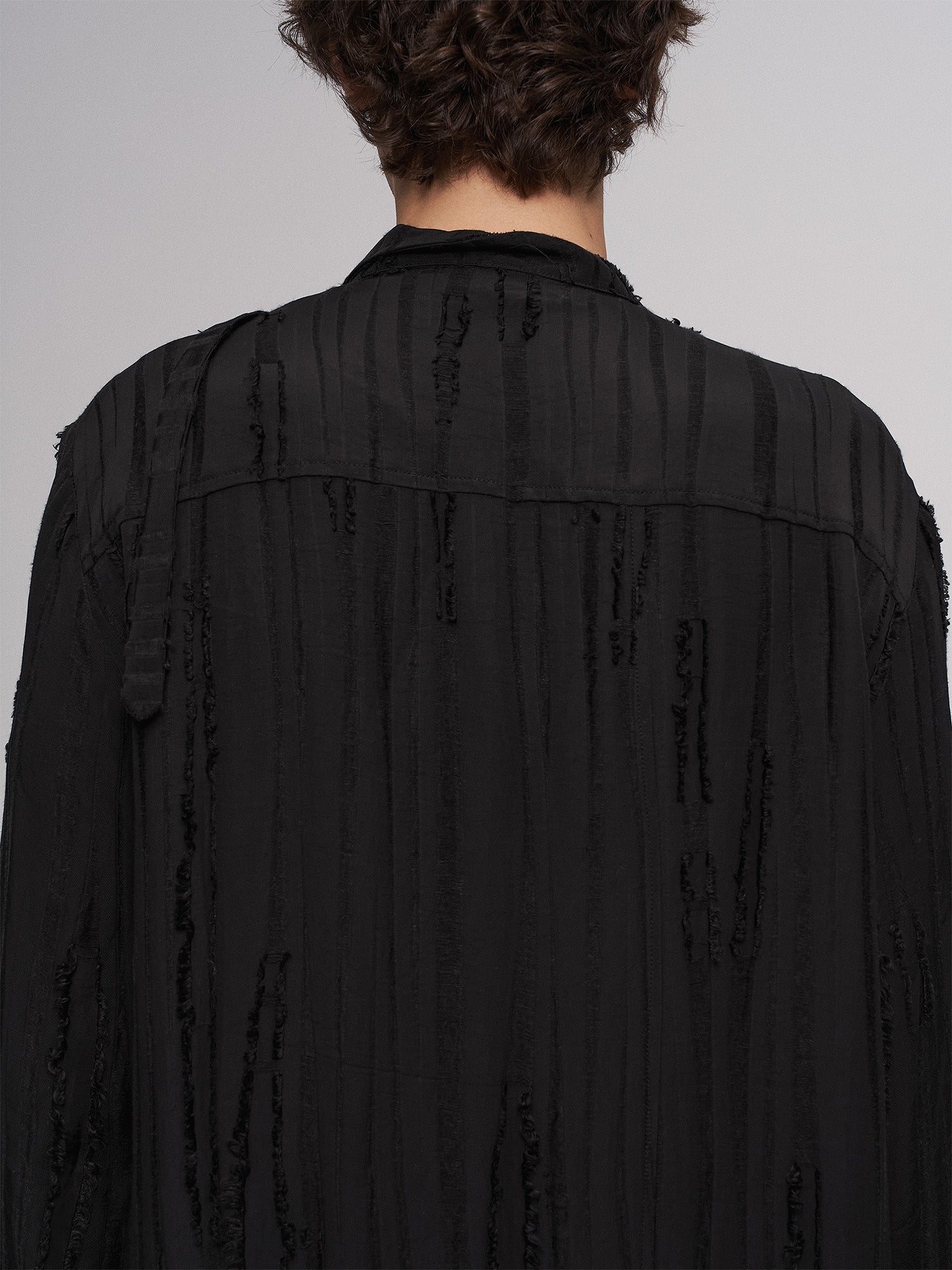 ILNya Nieternite Nifutur Deconstructed Stripe Stich Raw Long Shirt Black