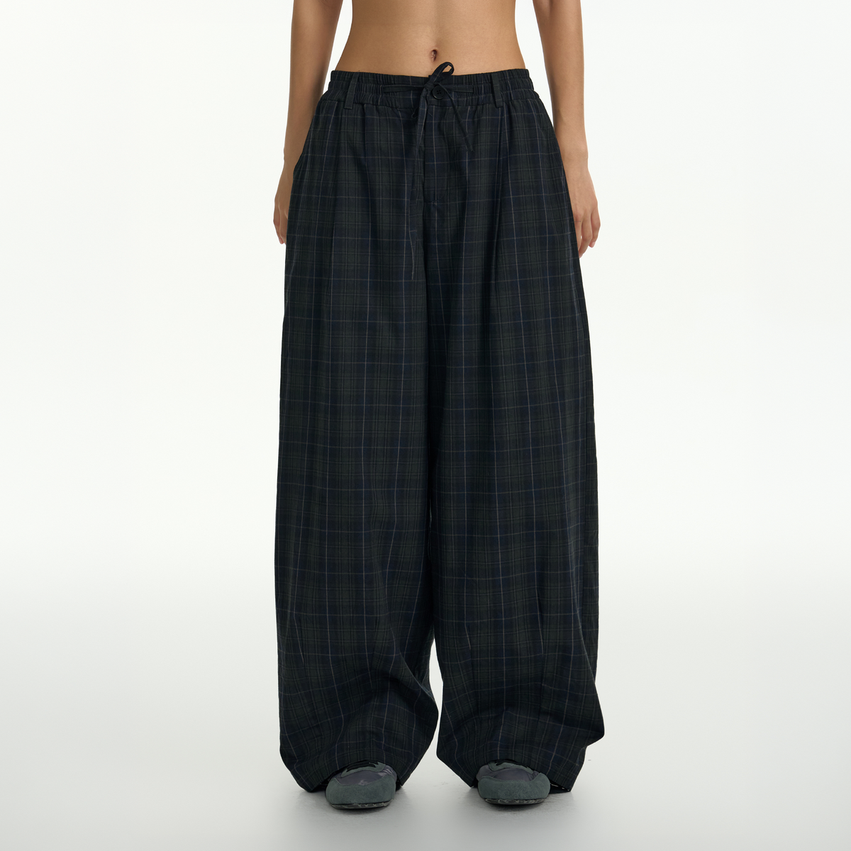 TGNS Plaid Pleated Wide-Leg Trousers